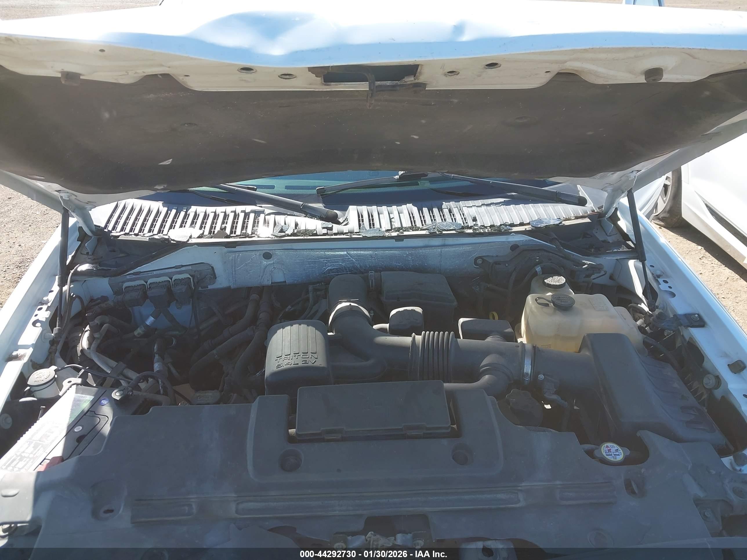 FORD EXPEDITION image 10