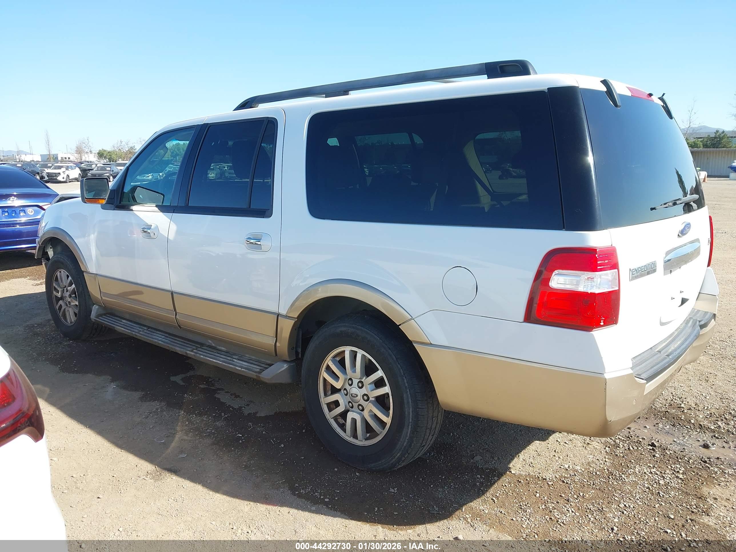FORD EXPEDITION image 3