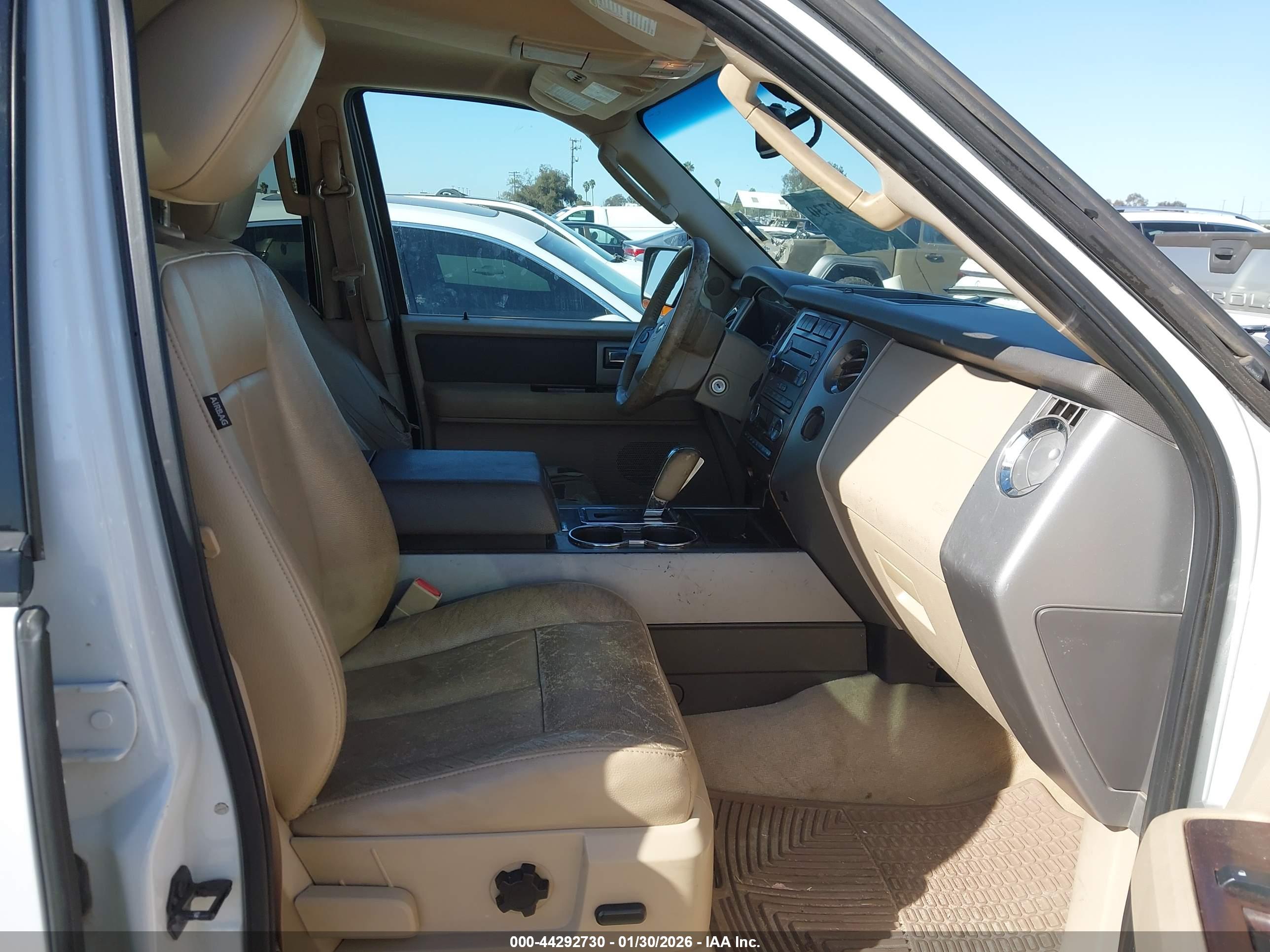 FORD EXPEDITION image 5