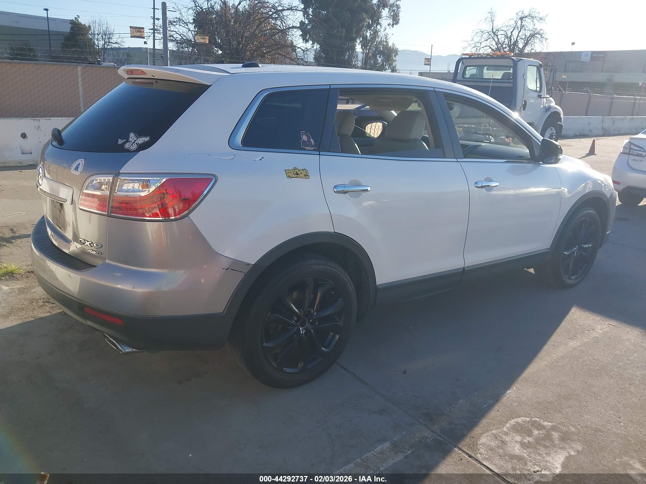 TOYOTA SIENNA image 4