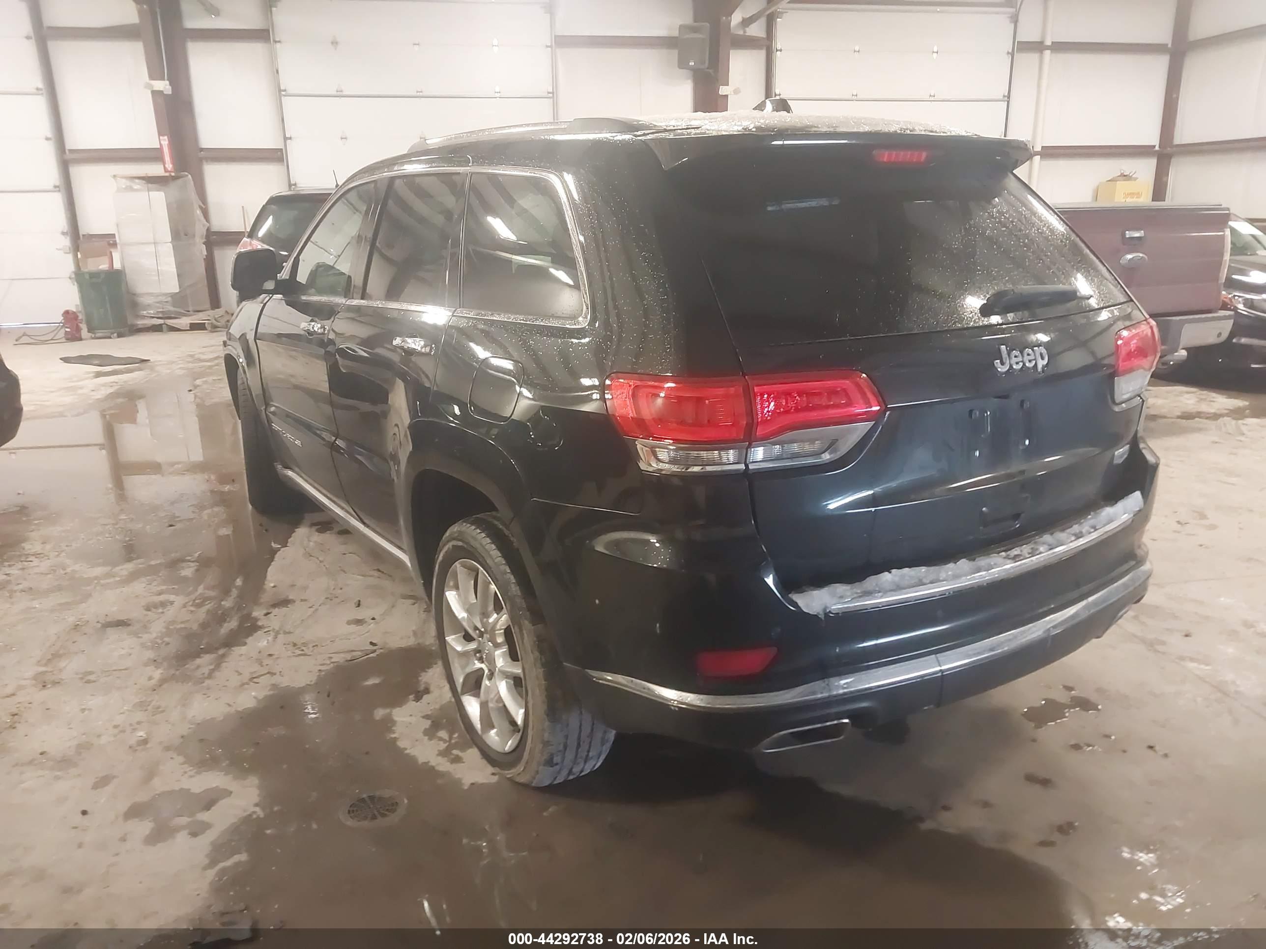 JEEP GRAND image 3