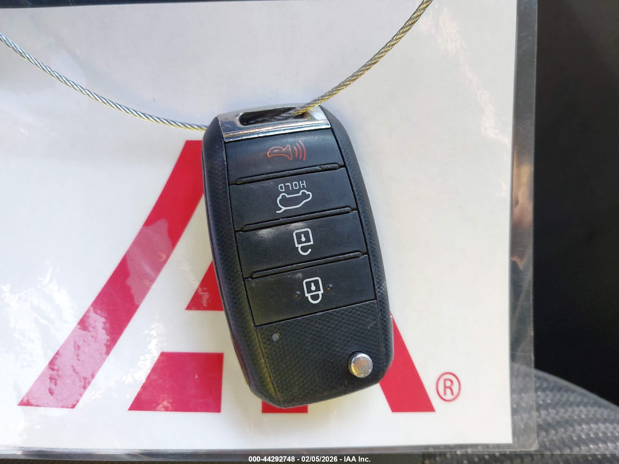 KIA NIRO image 11