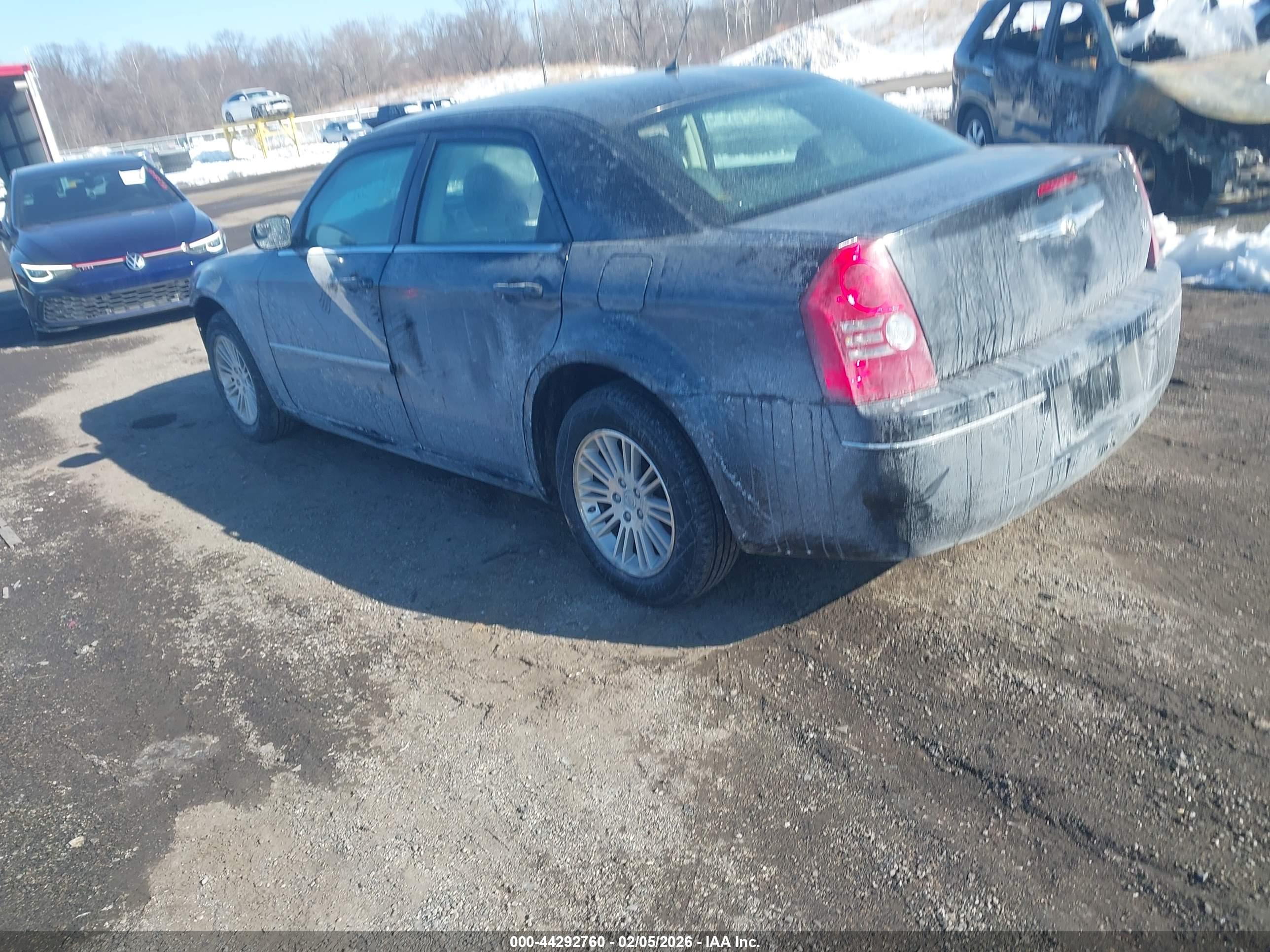 CHRYSLER 300 image 3