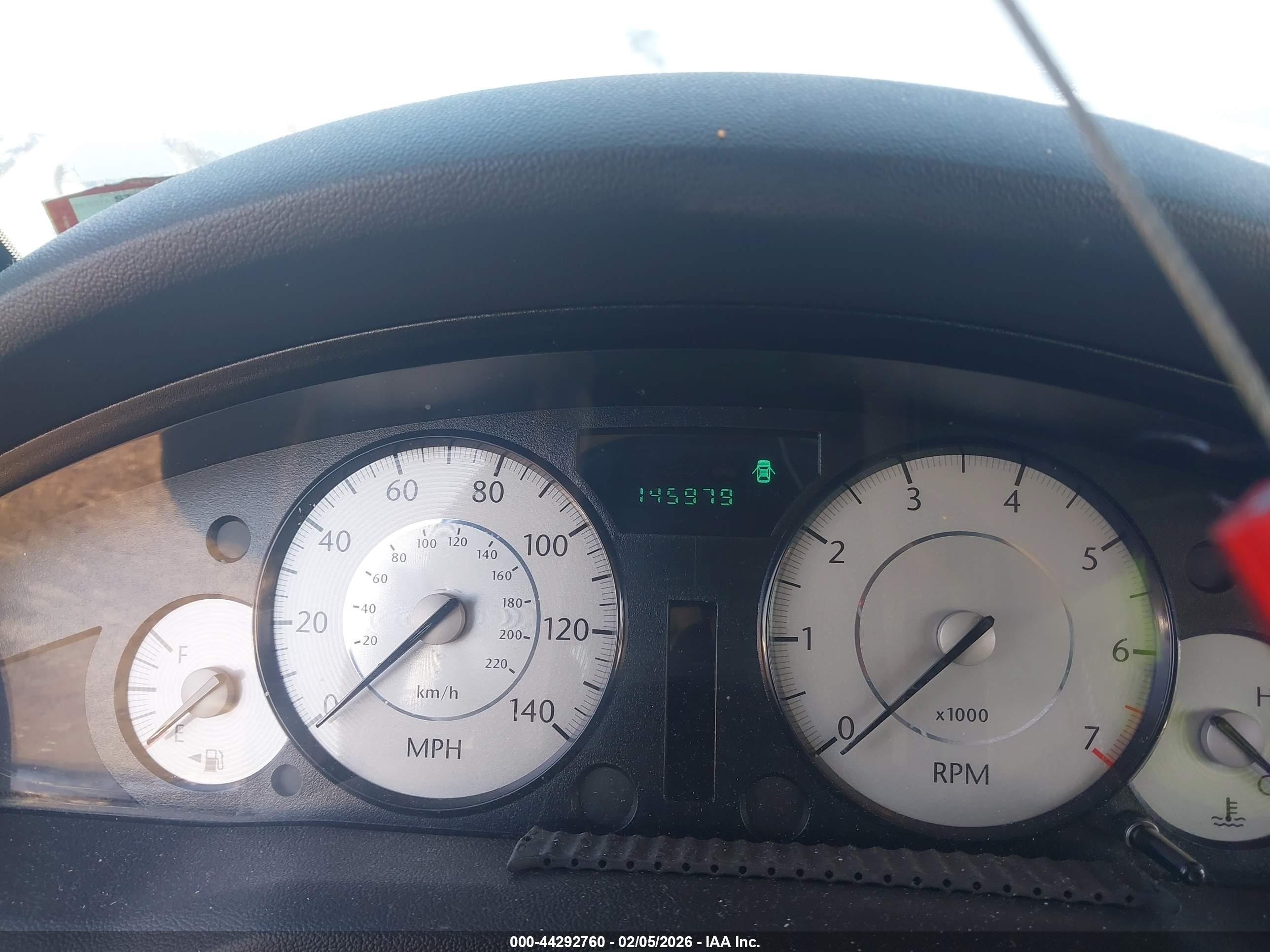 CHRYSLER 300 image 7