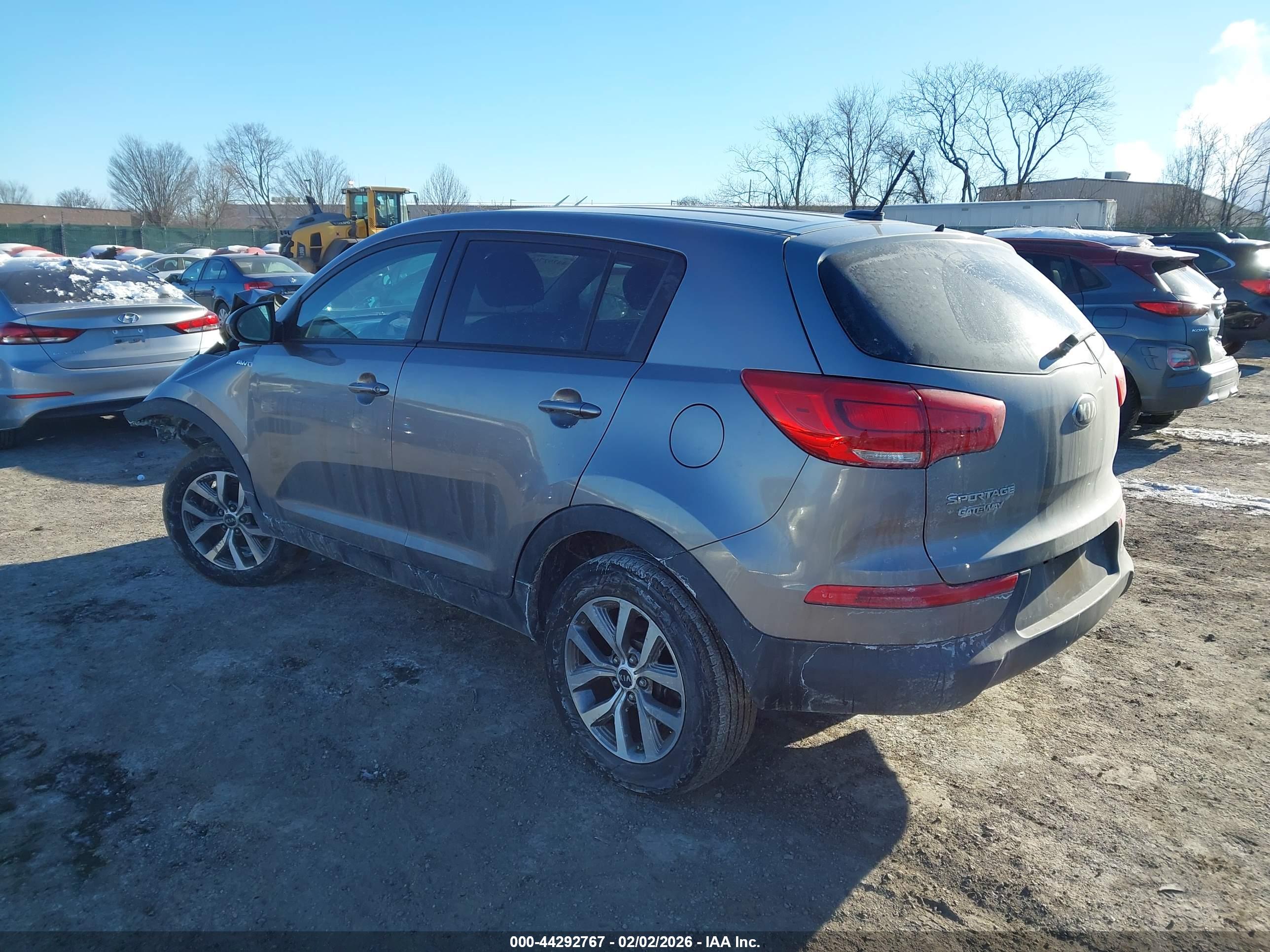KIA SPORTAGE image 3