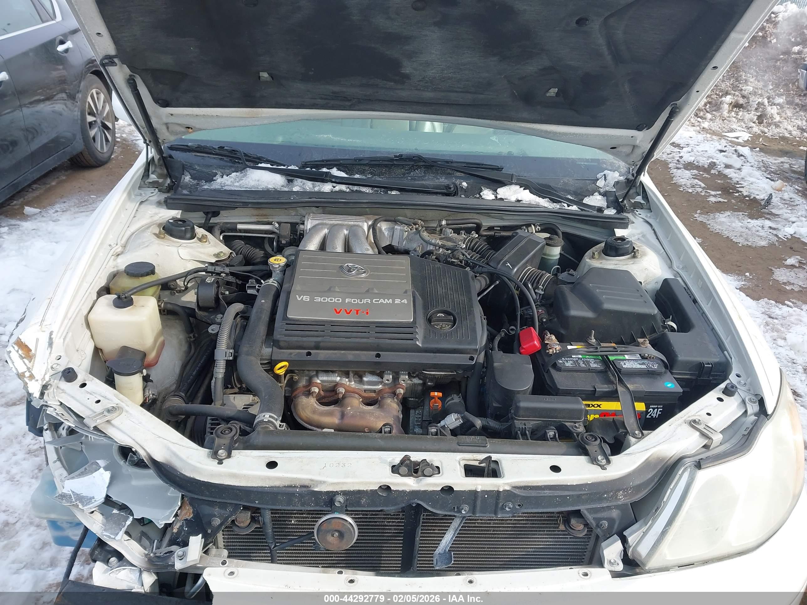 TOYOTA AVALON image 10