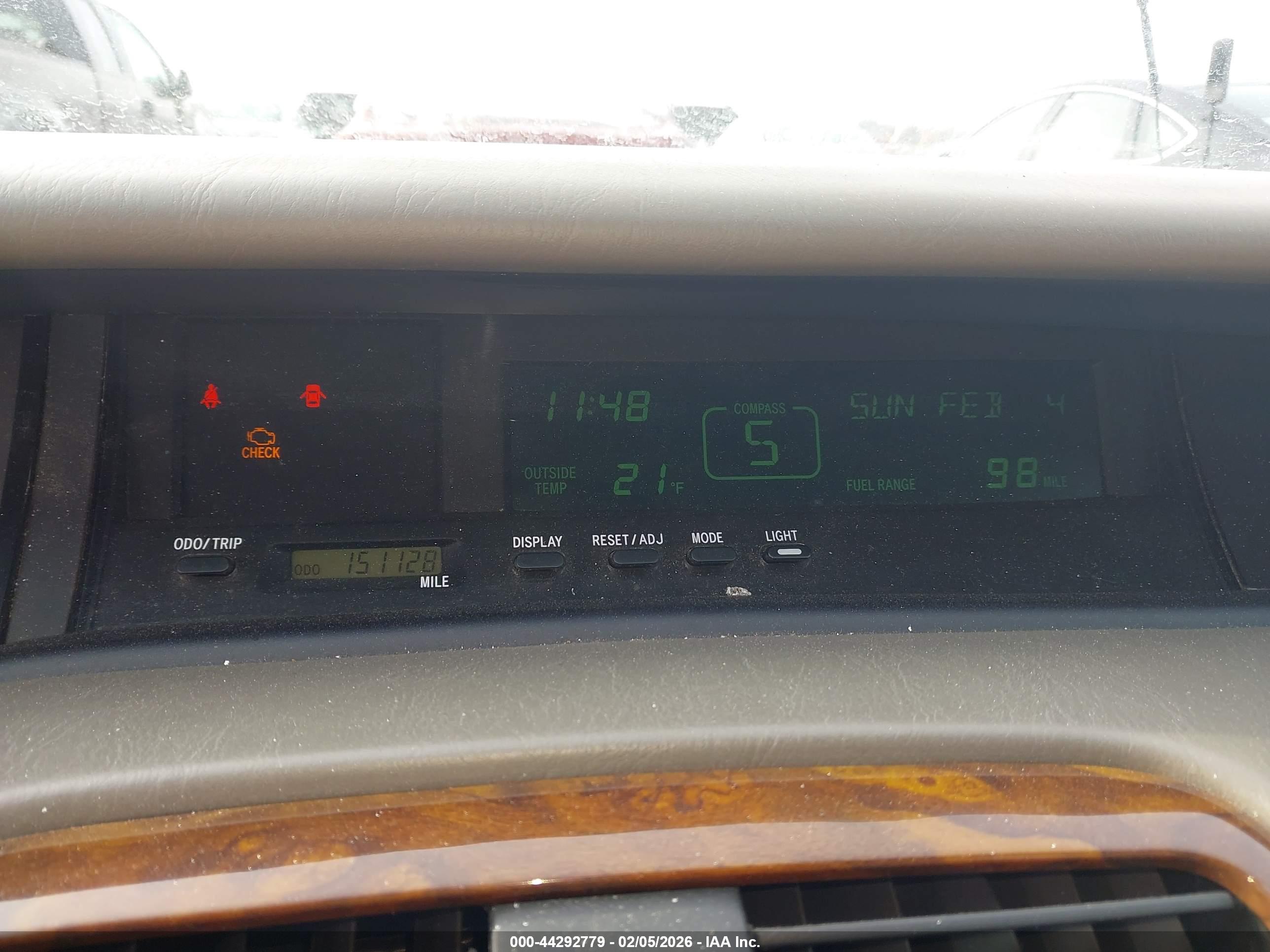 TOYOTA AVALON image 7