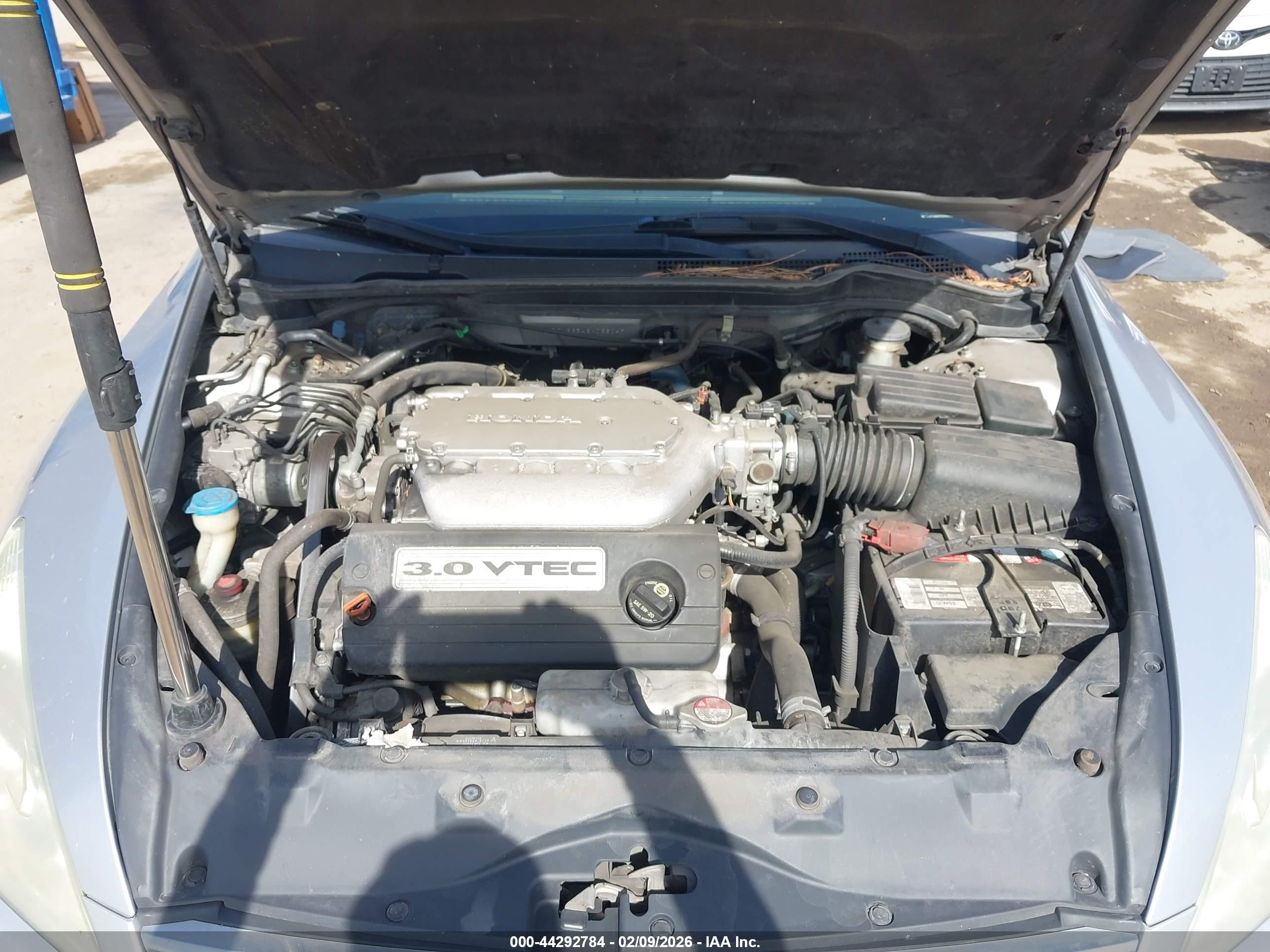 HONDA ACCORD image 10