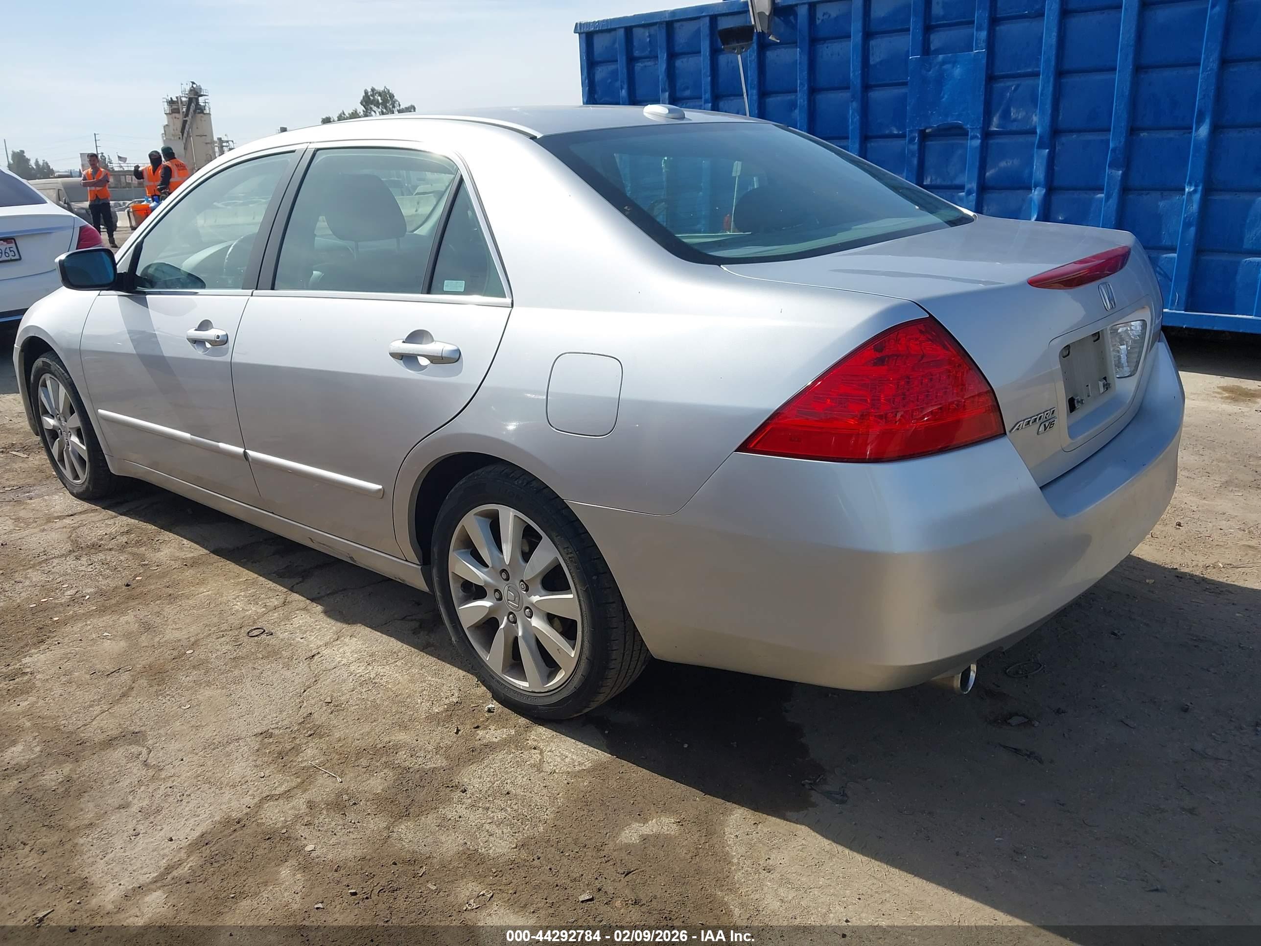 HONDA ACCORD image 3