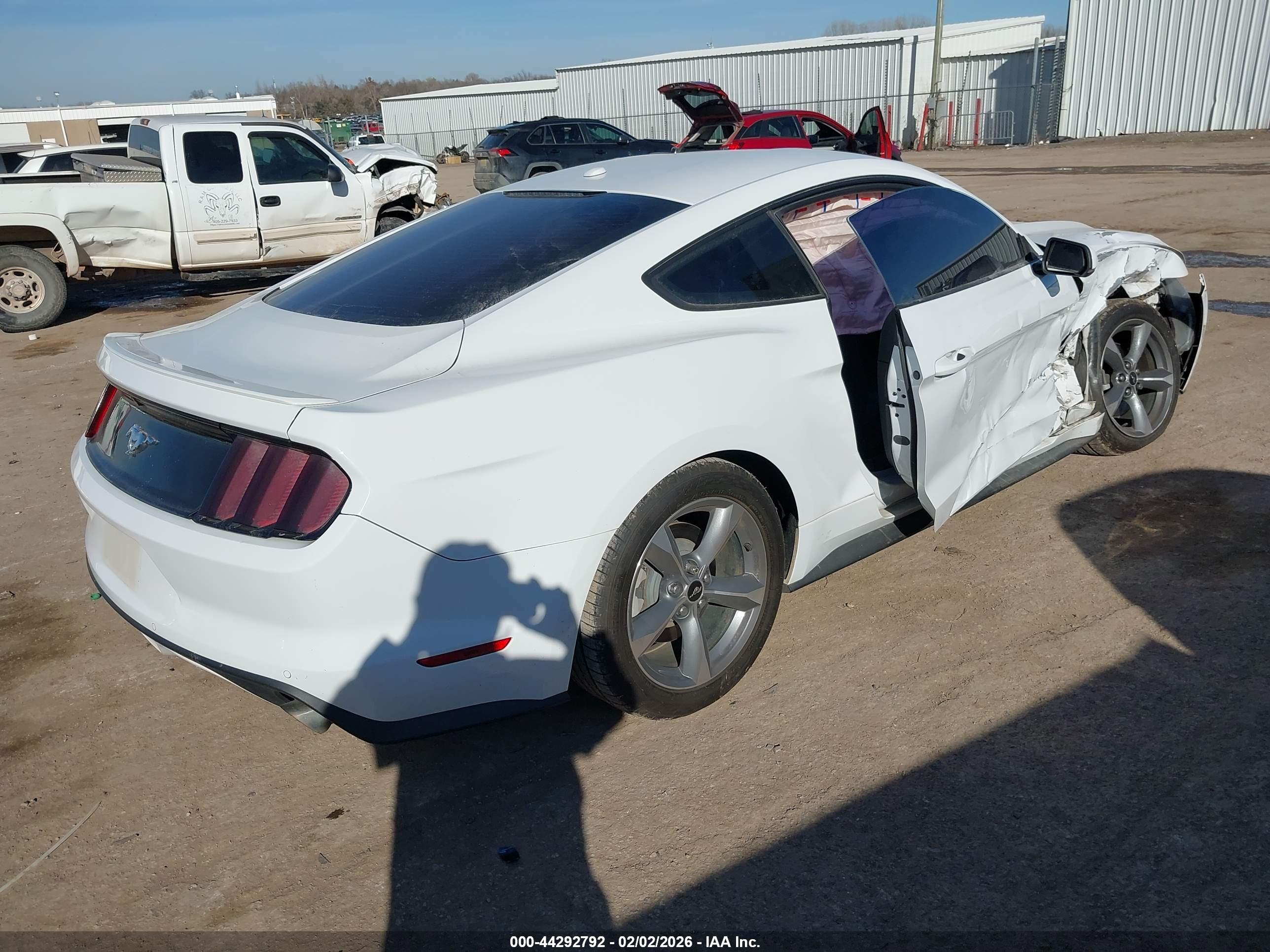 FORD MUSTANG image 4