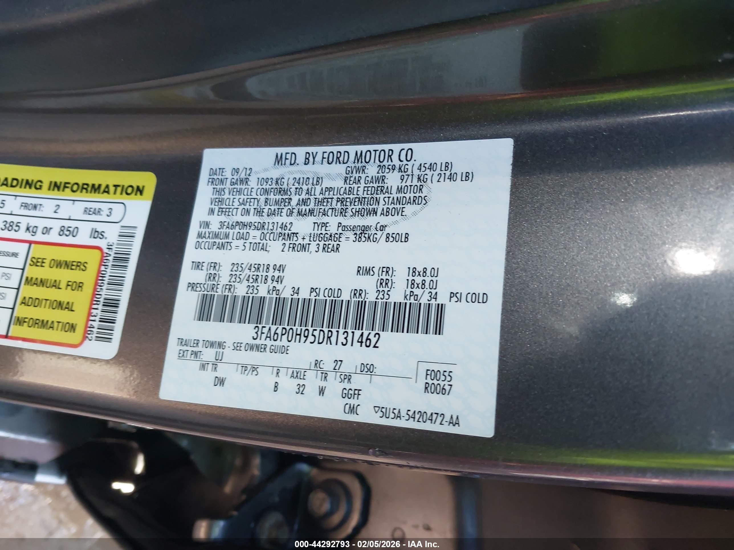 FORD FUSION image 9
