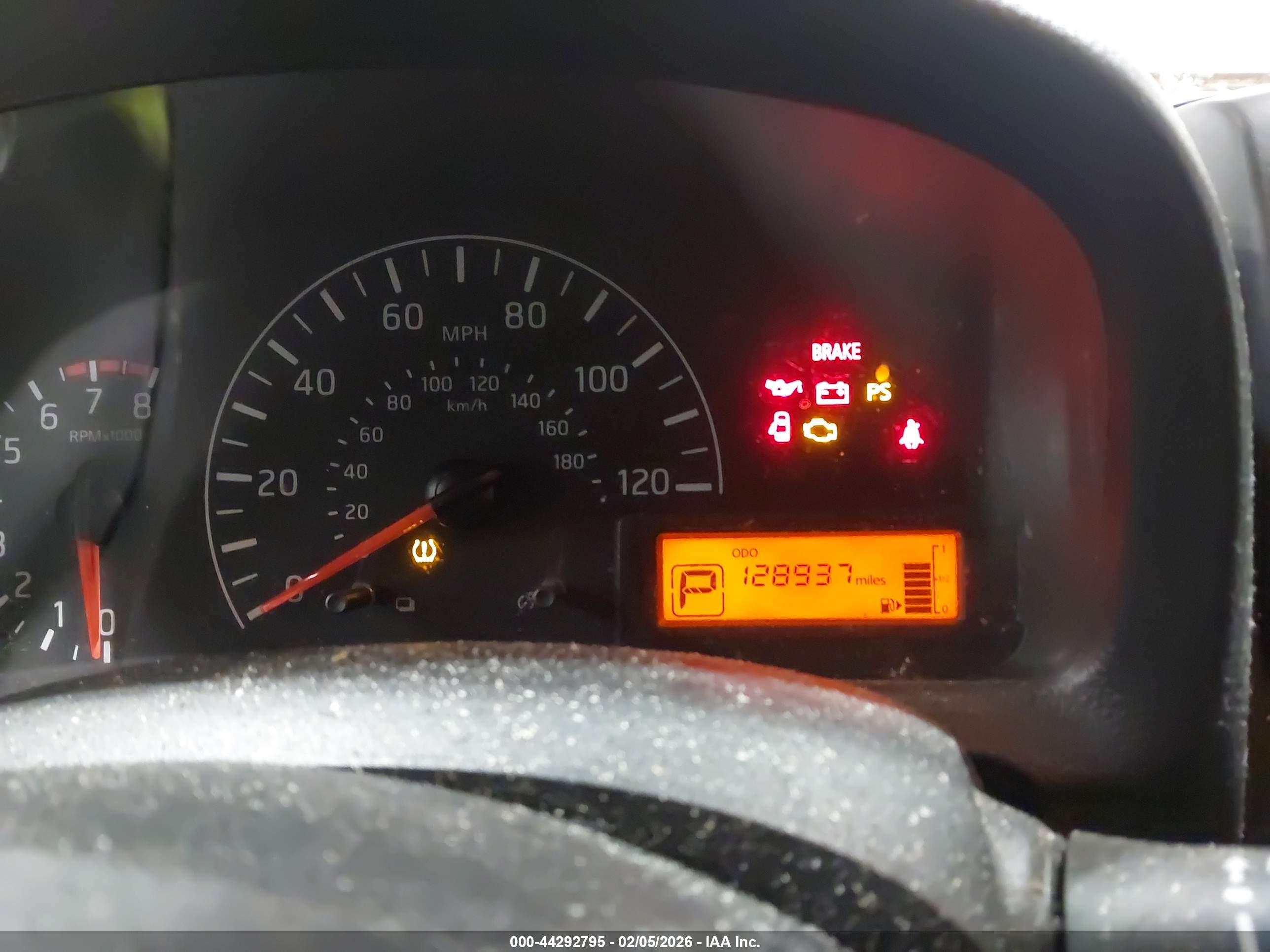 NISSAN NV200 image 7