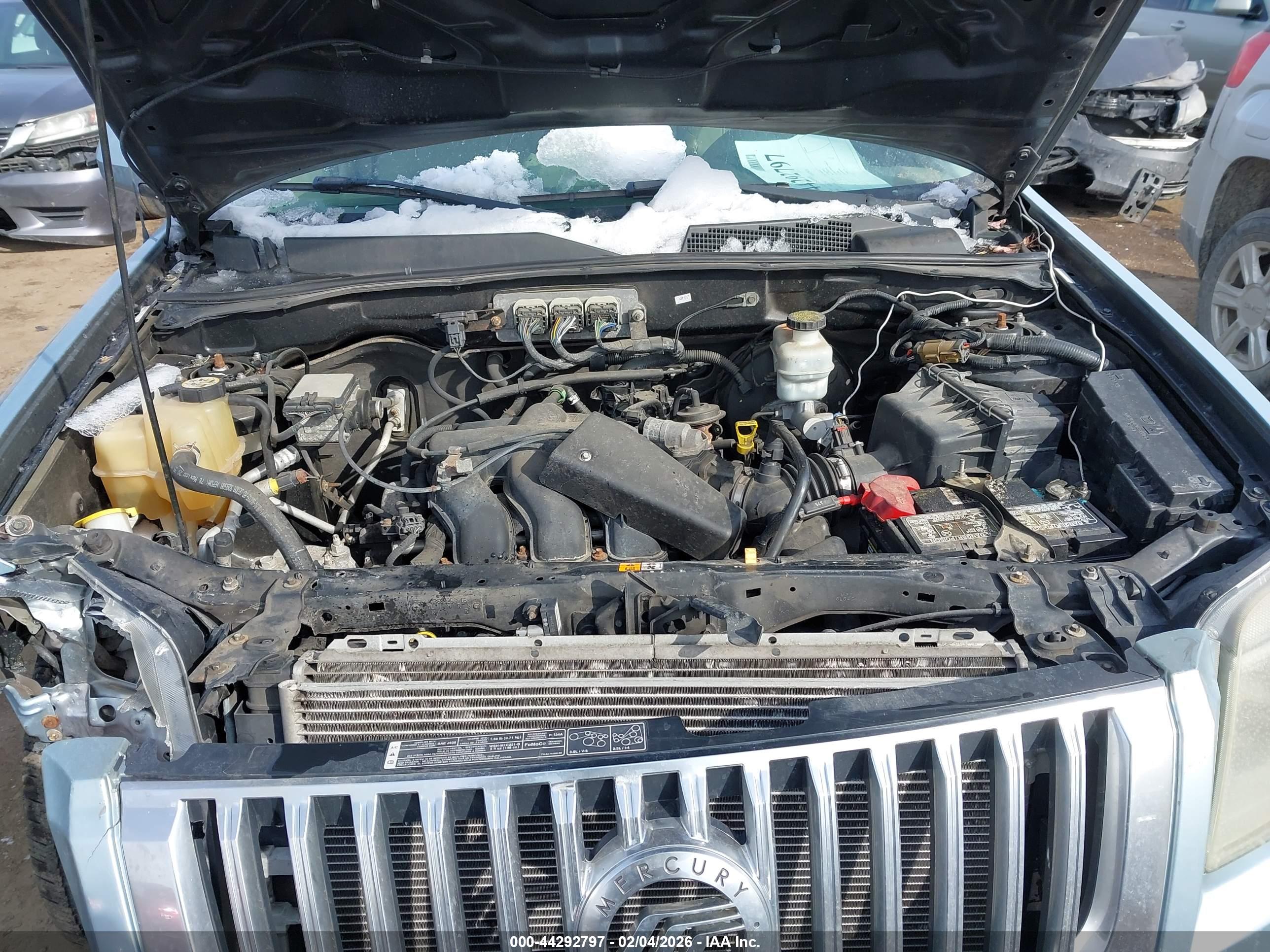 MERCURY MARINER image 10