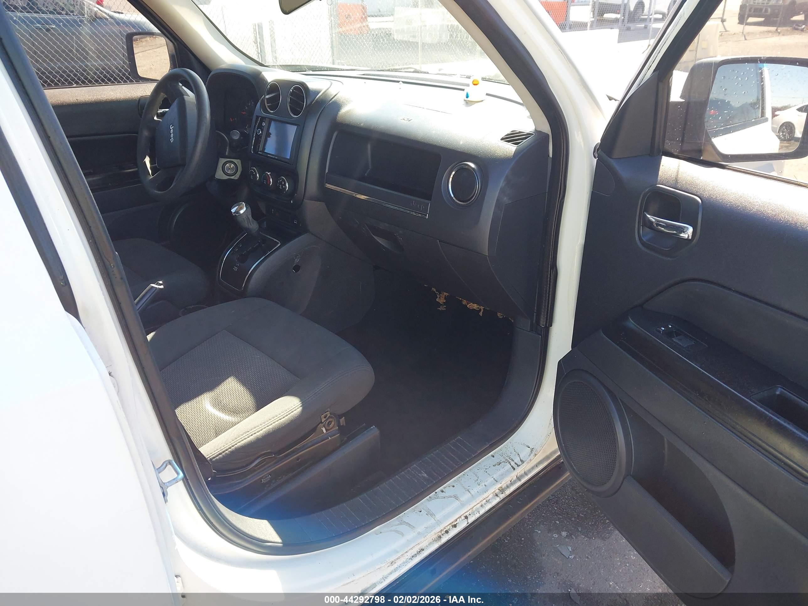 JEEP PATRIOT image 5