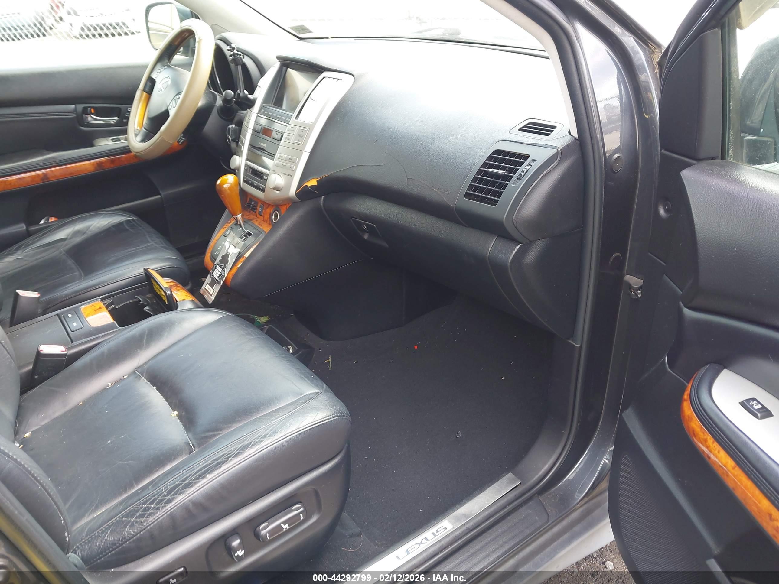 LEXUS RX image 5