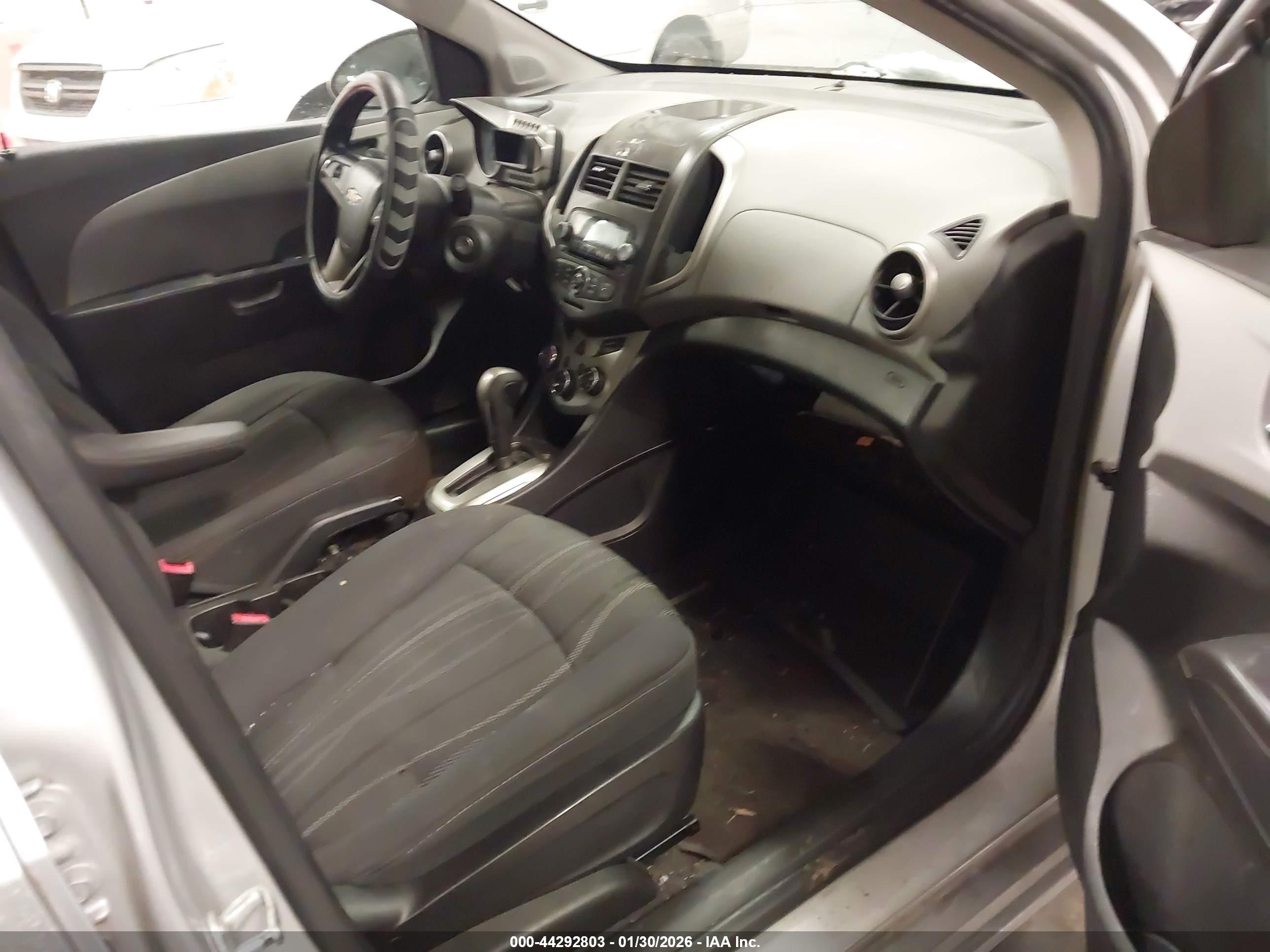 CHEVROLET SONIC image 5