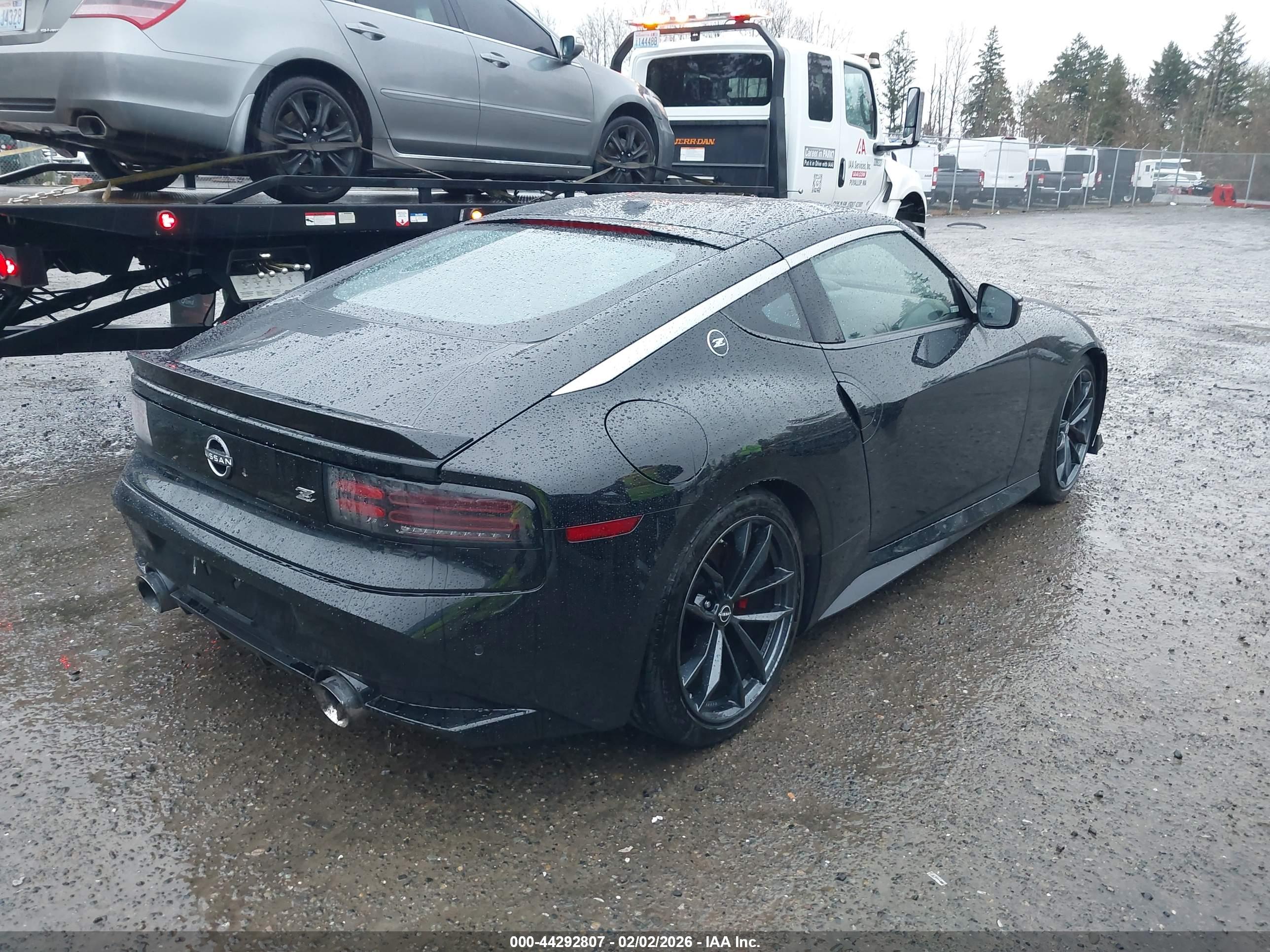 NISSAN Z image 4