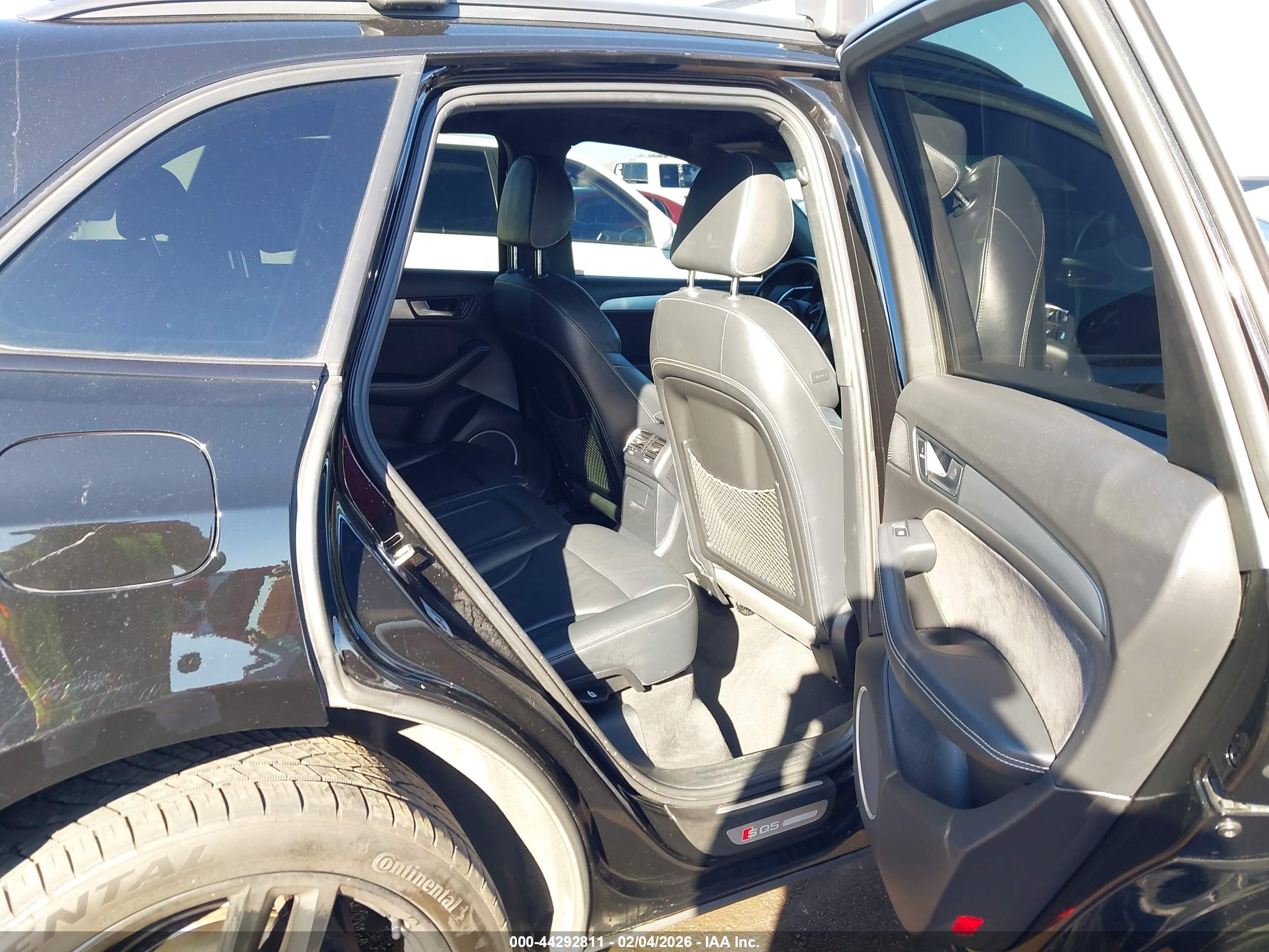 AUDI SQ5 image 8