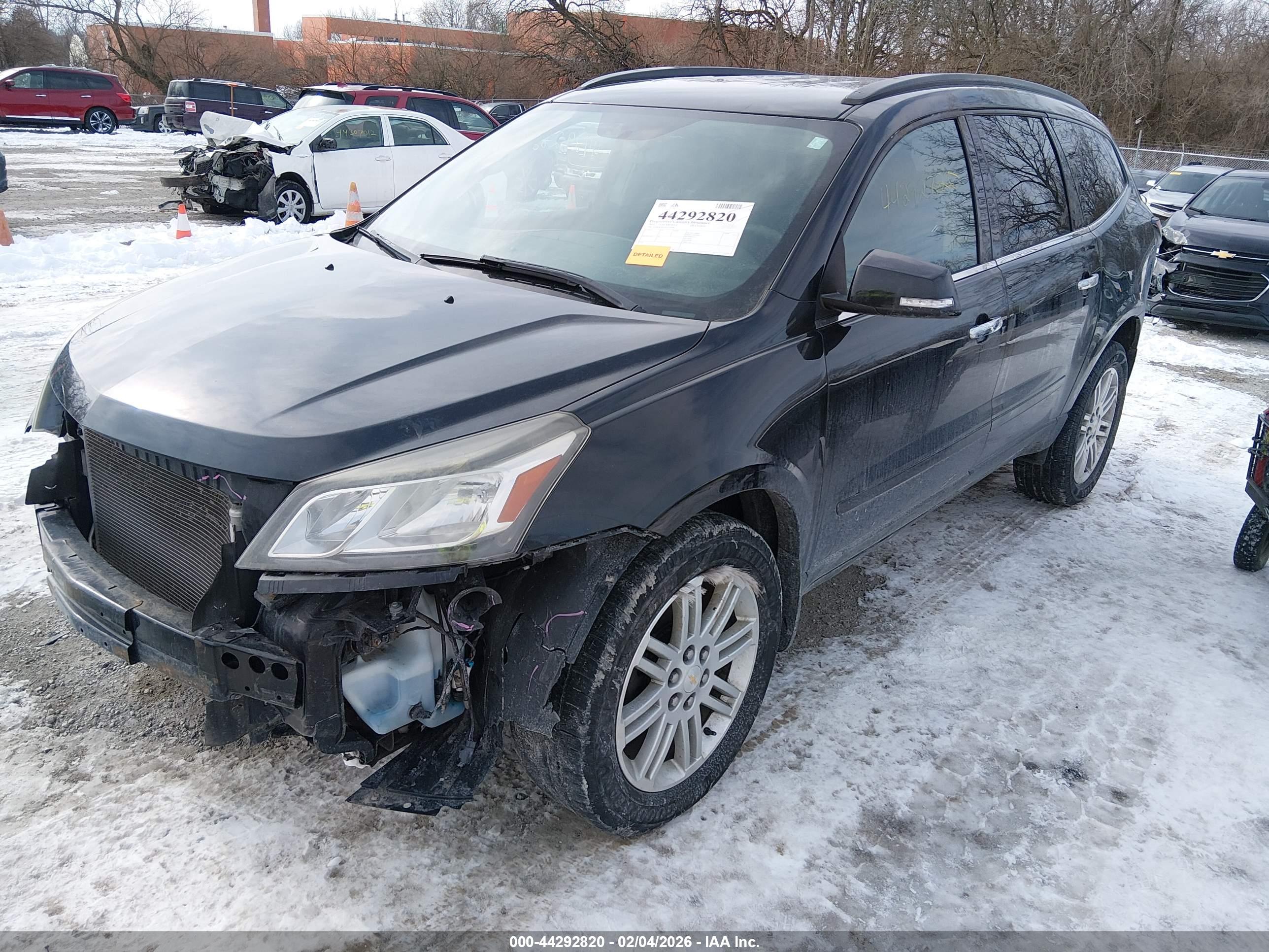 CHEVROLET TRAVERSE image 2