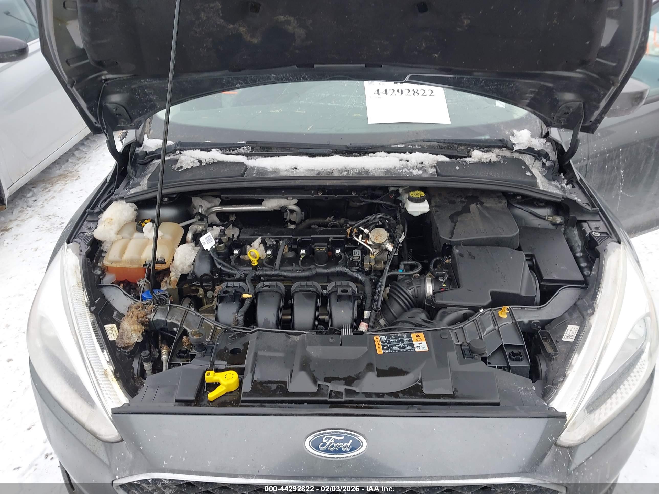FORD FOCUS image 10