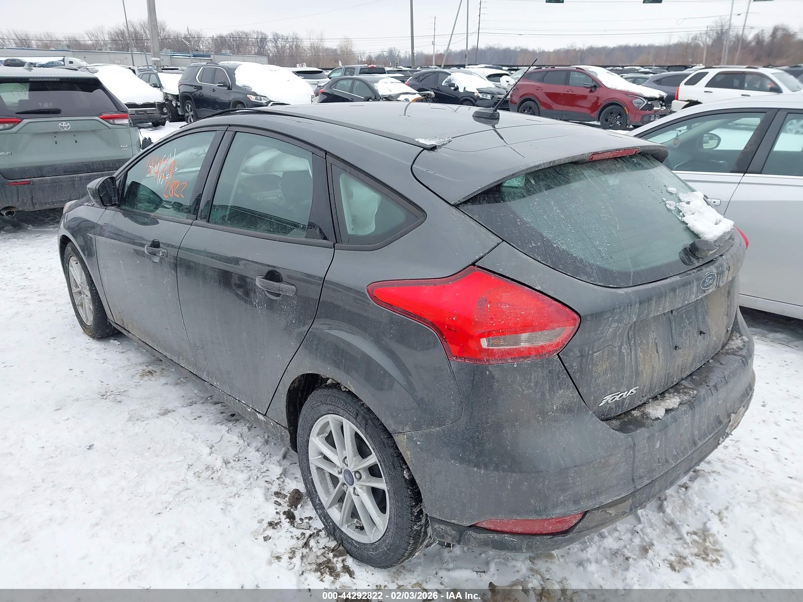 FORD FOCUS image 3