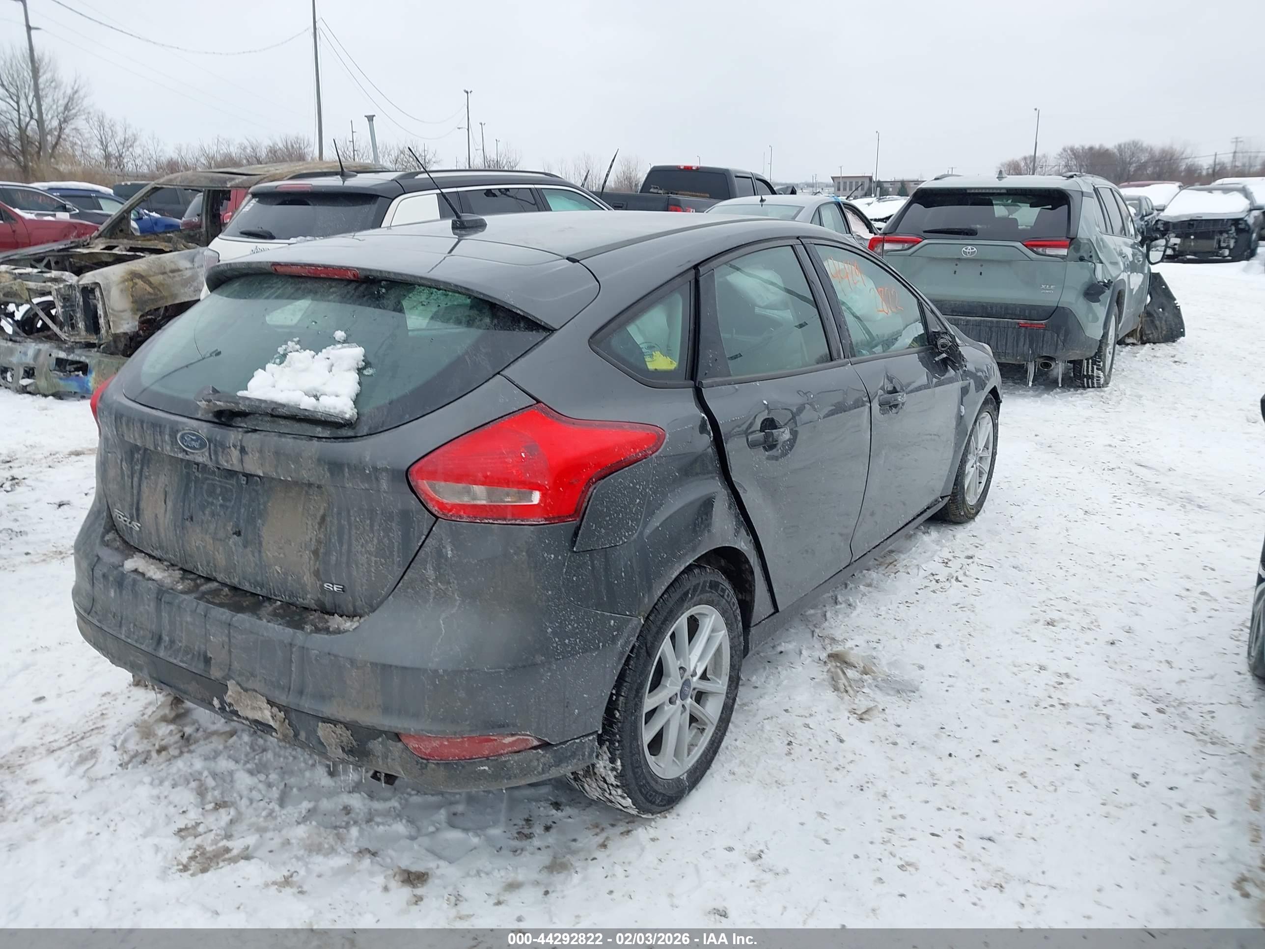 FORD FOCUS image 4