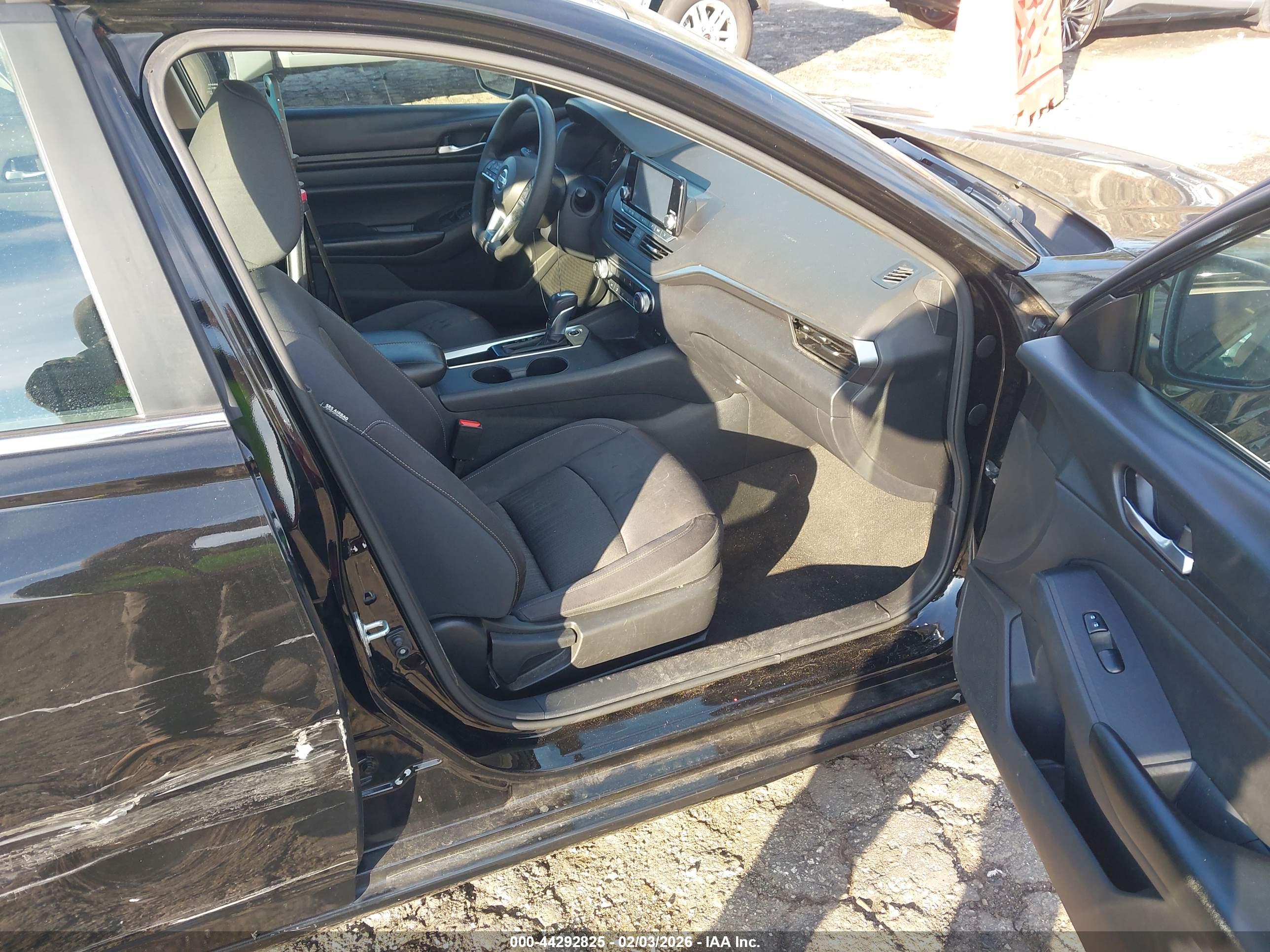 NISSAN ALTIMA image 5