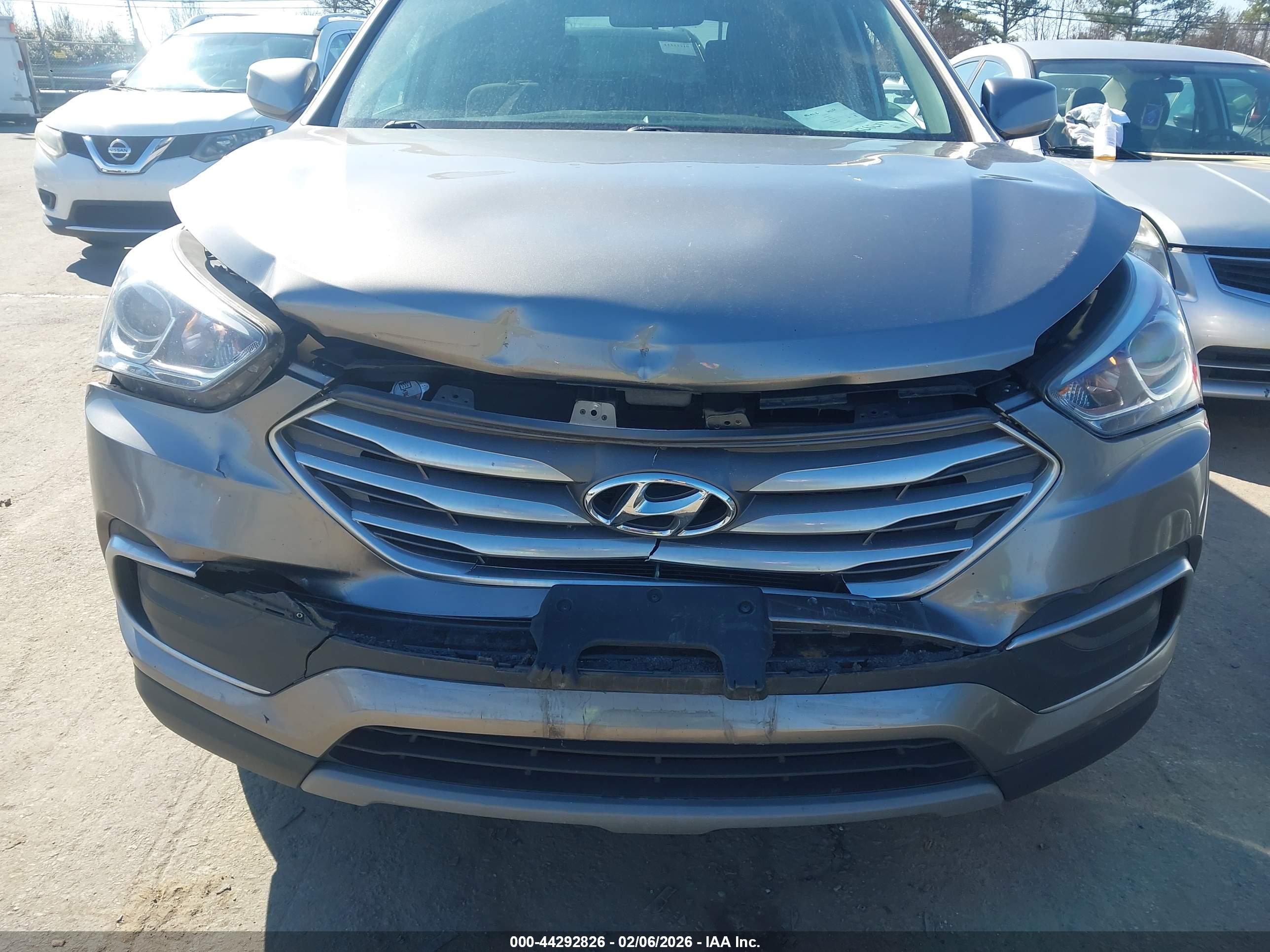 HYUNDAI SANTA image 6