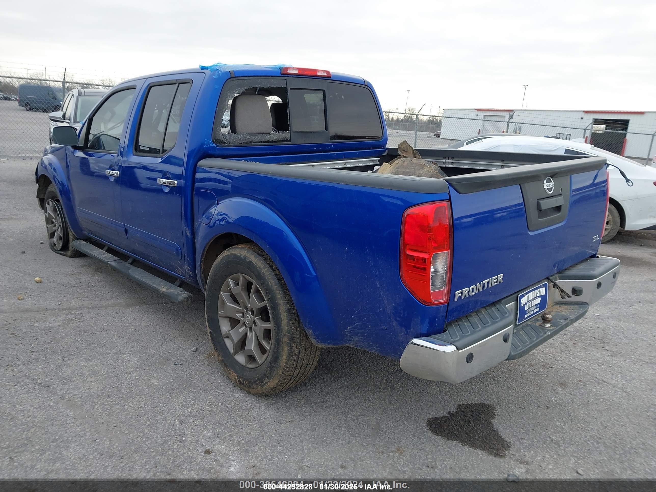 NISSAN FRONTIER image 3