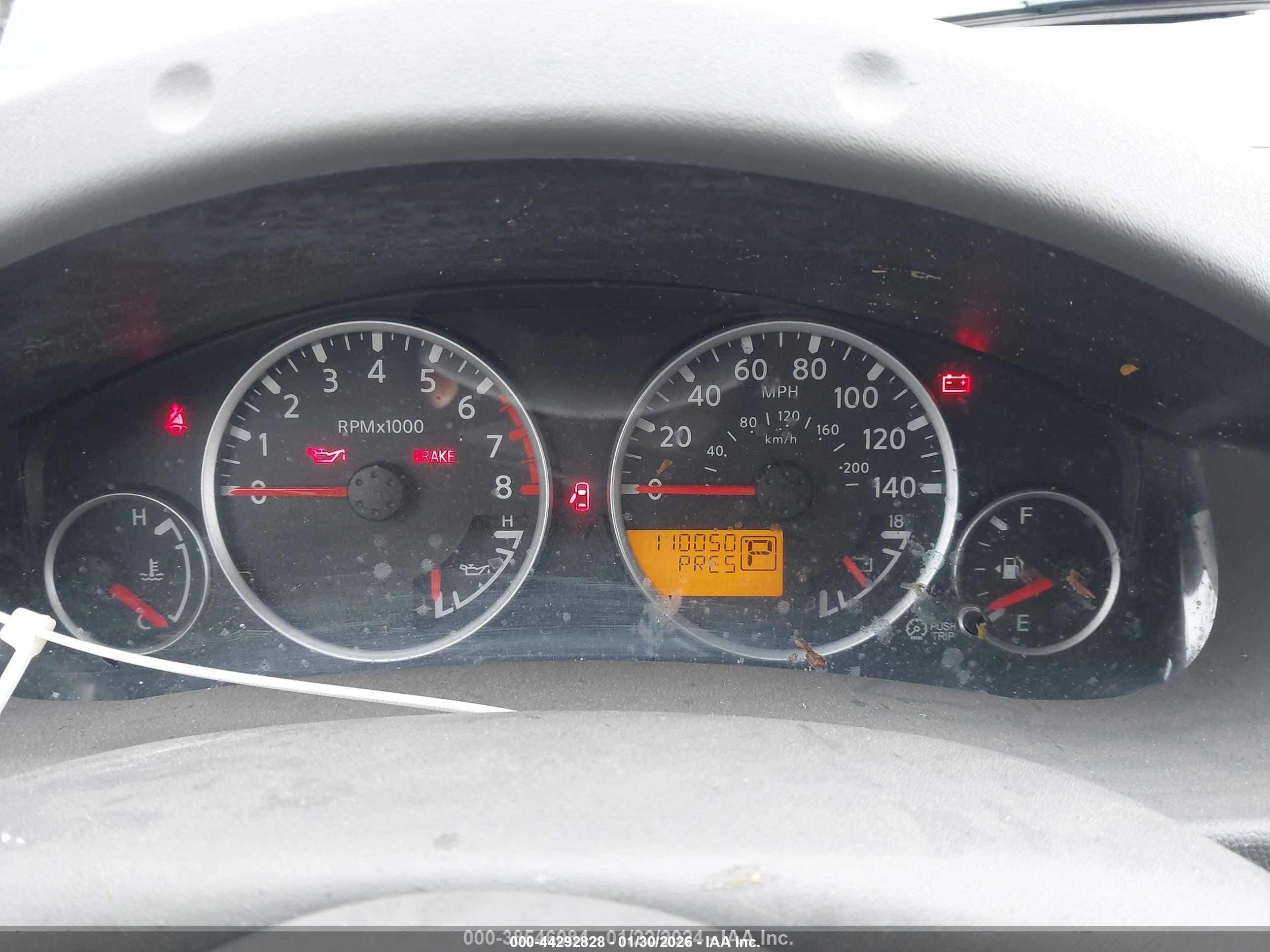 NISSAN FRONTIER image 7
