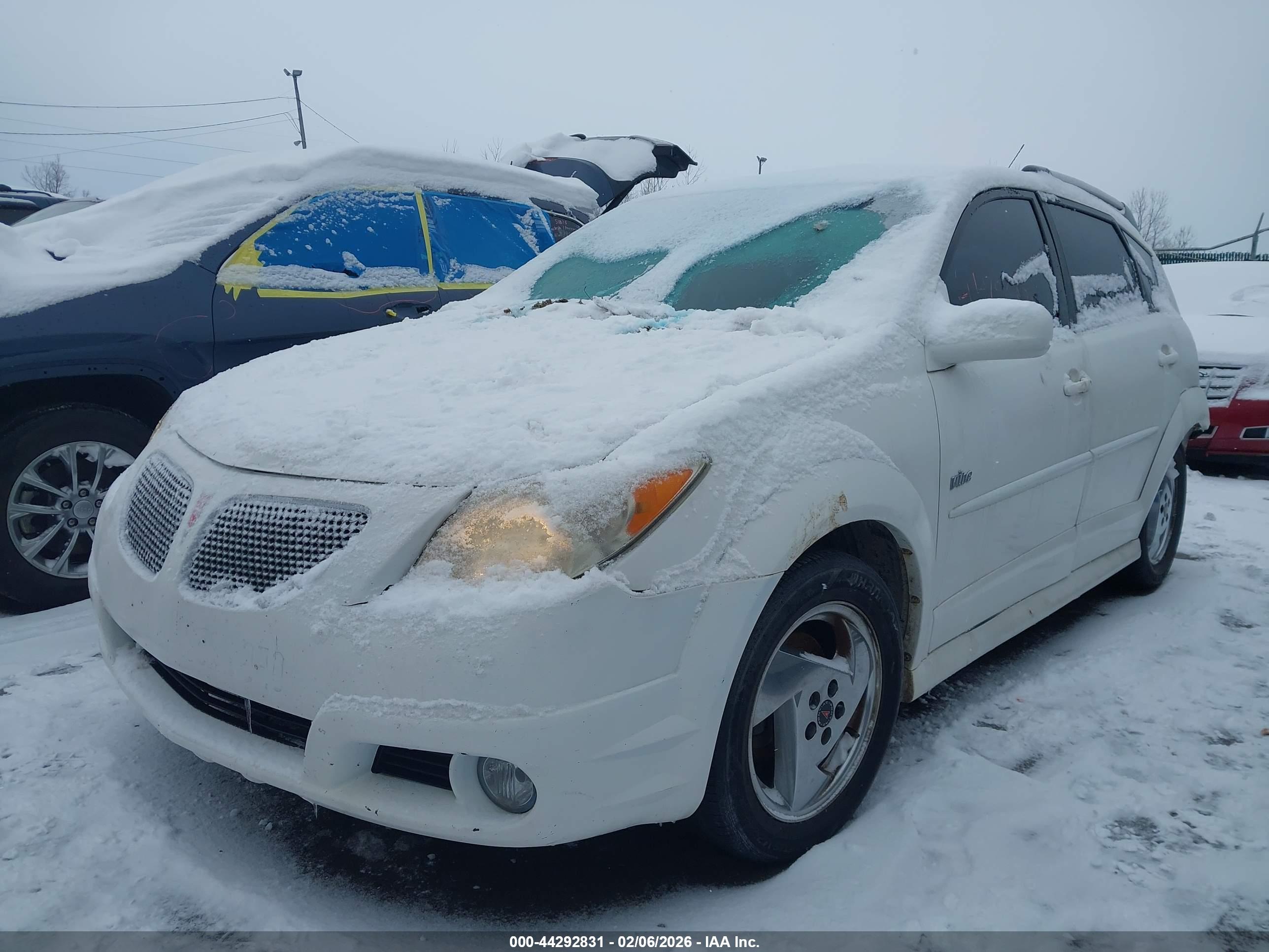 PONTIAC VIBE image 2