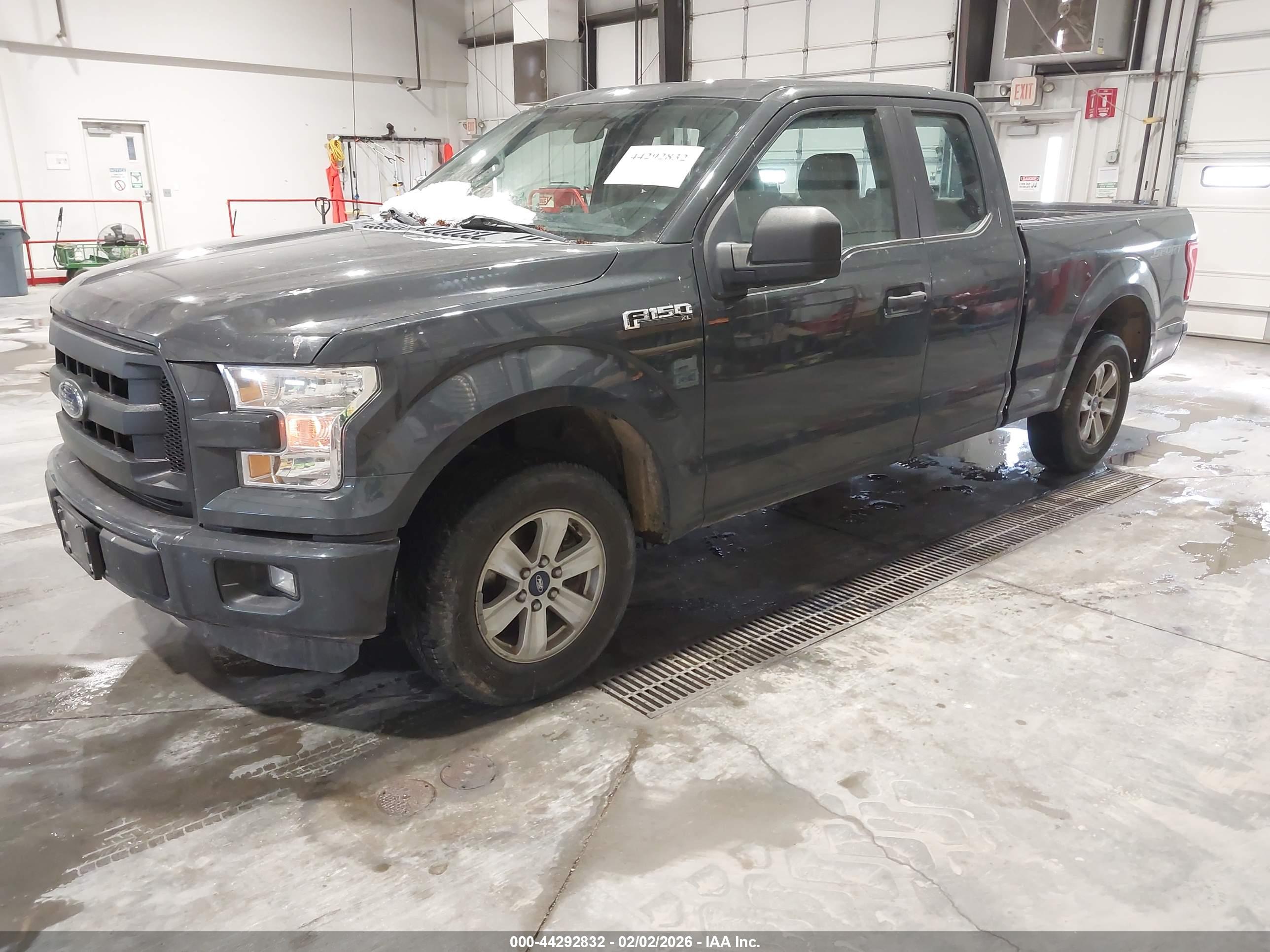 FORD F-150 image 2