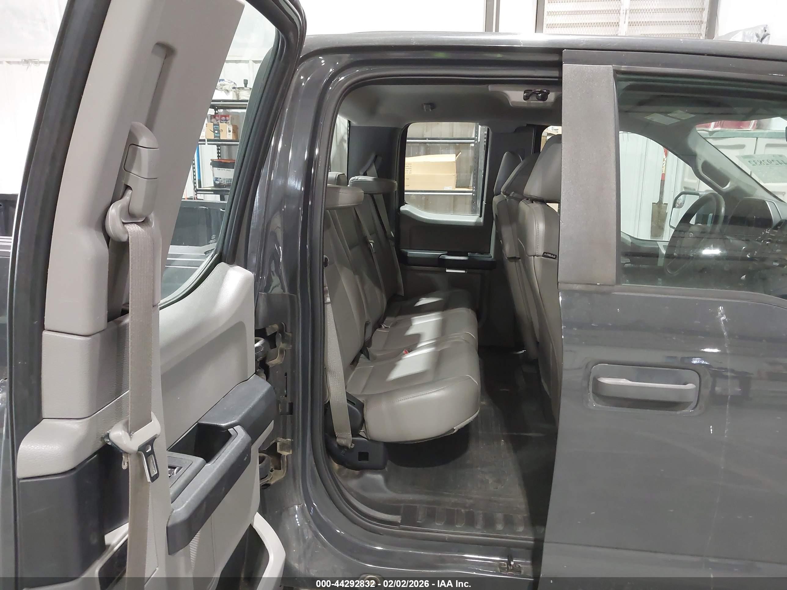 FORD F-150 image 8