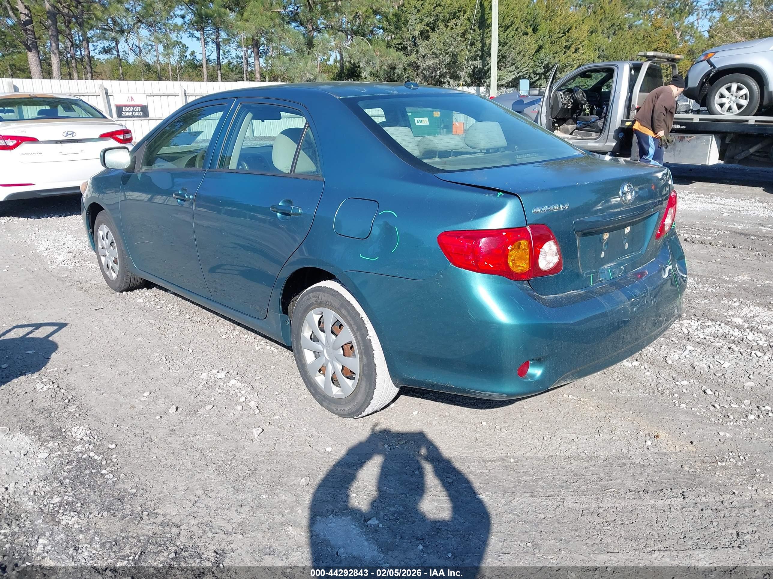TOYOTA COROLLA image 3