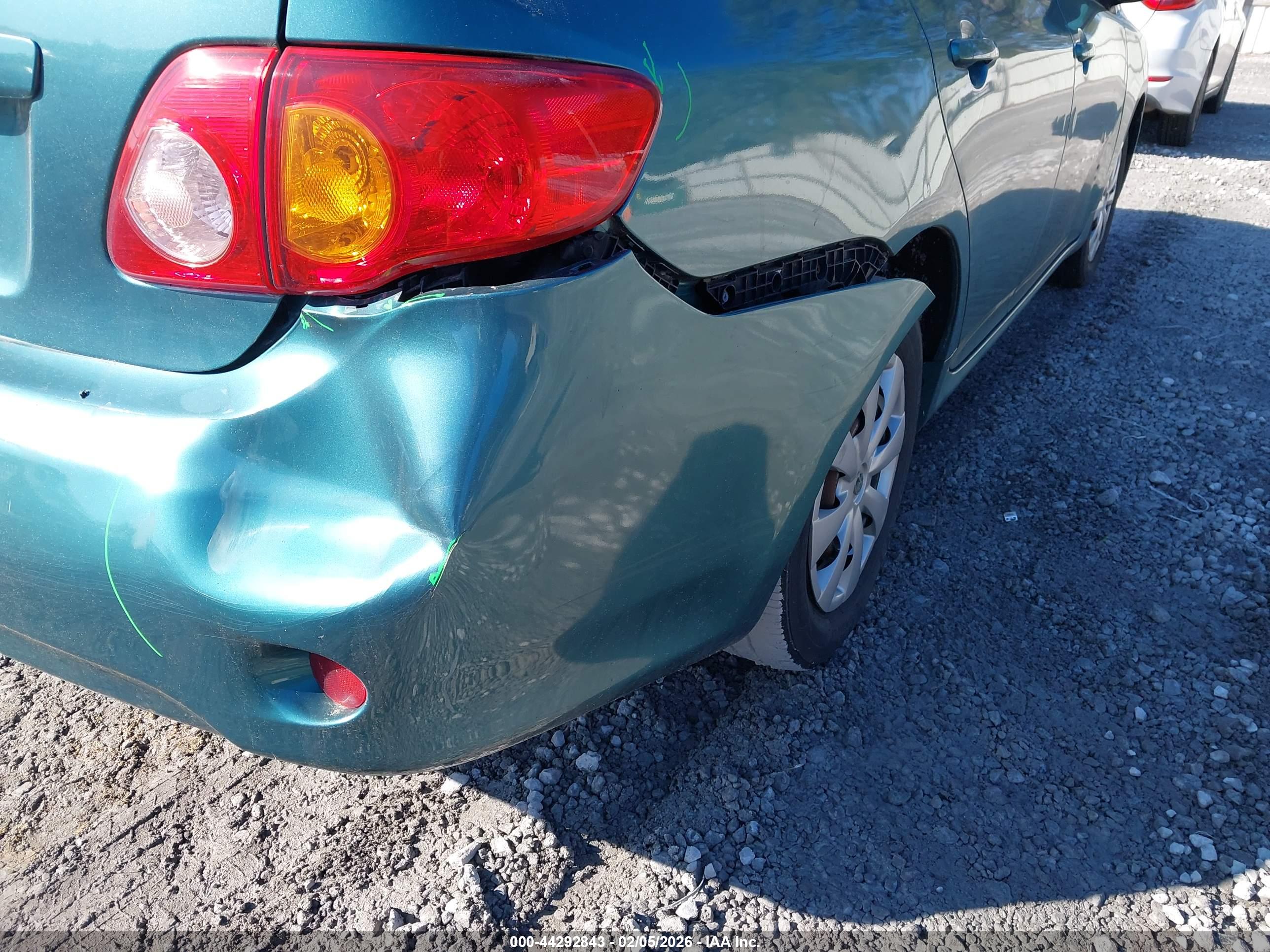 TOYOTA COROLLA image 6