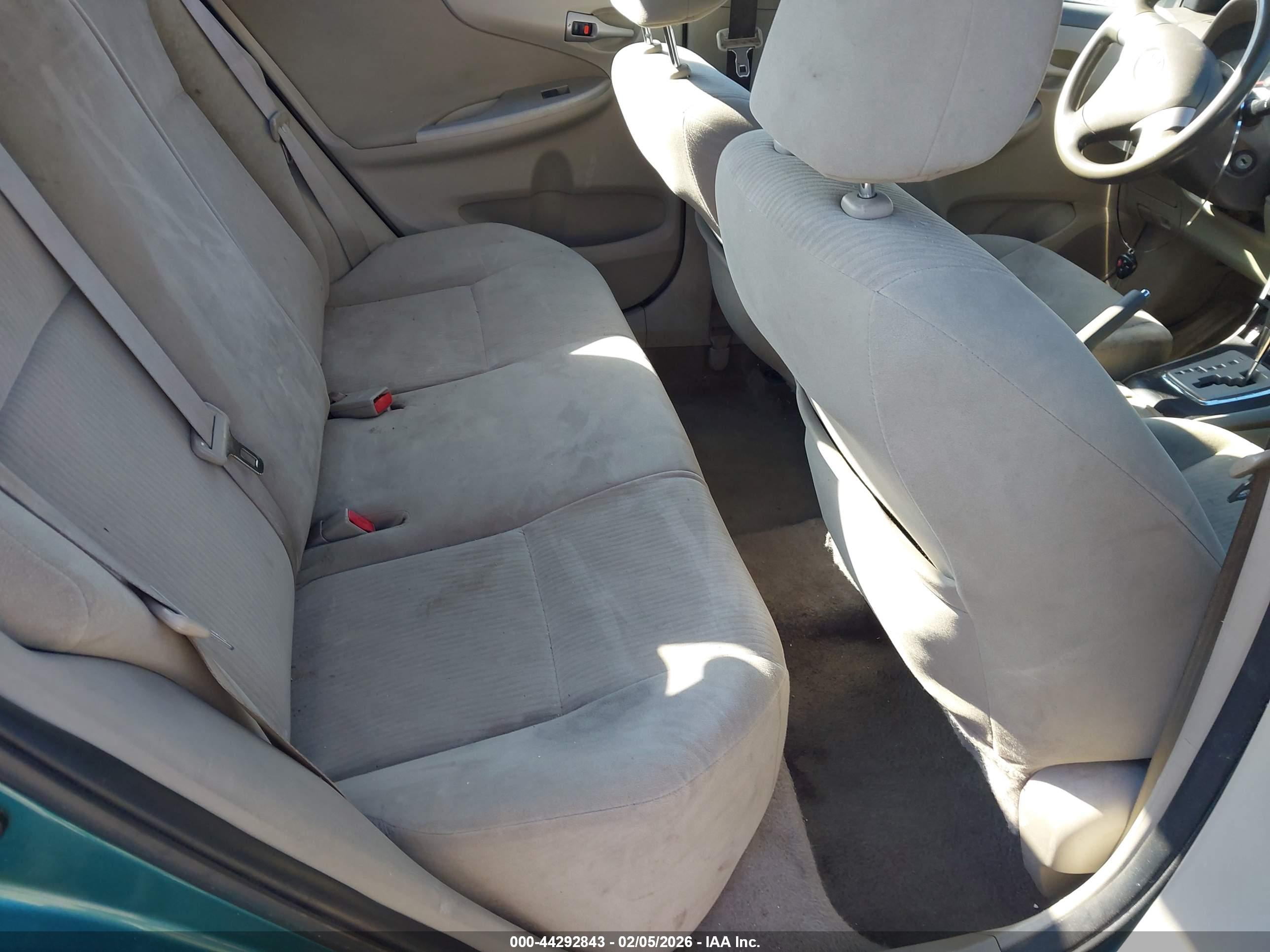 TOYOTA COROLLA image 8