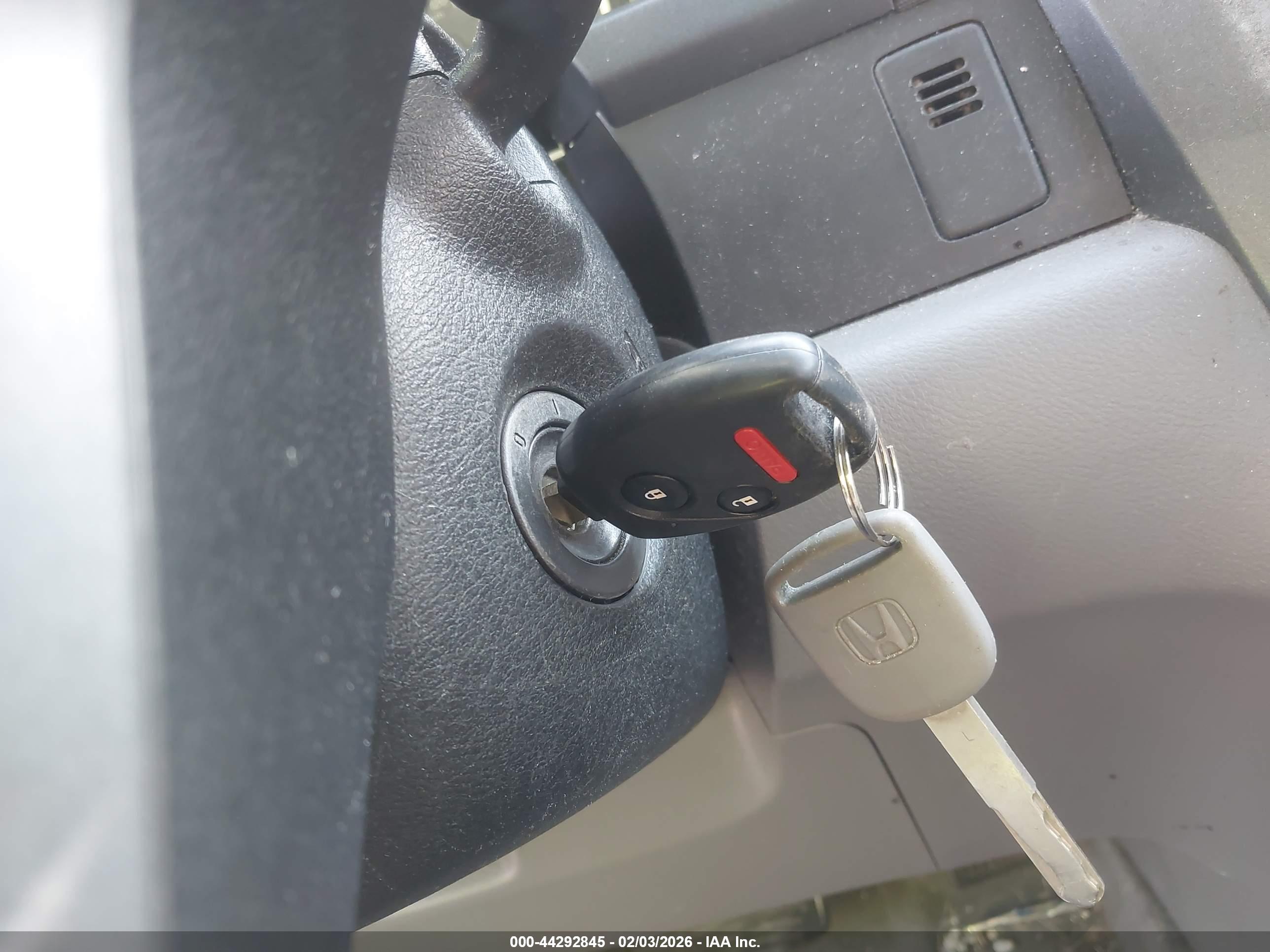 HONDA CR-V image 11