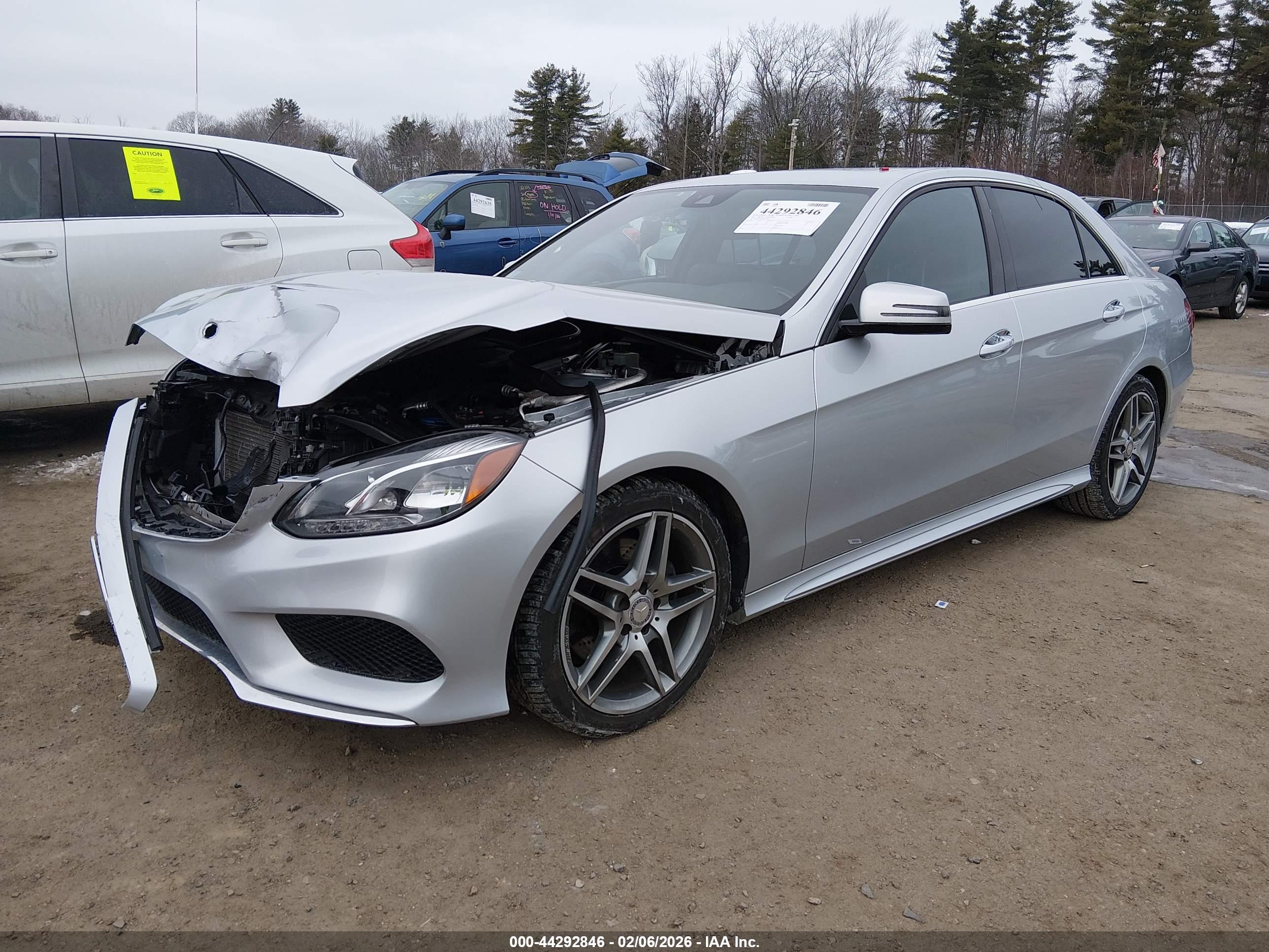 MERCEDES-BENZ E image 2