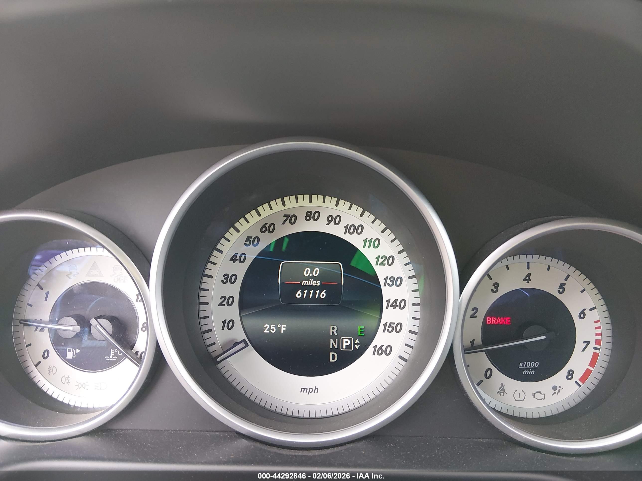 MERCEDES-BENZ E image 7