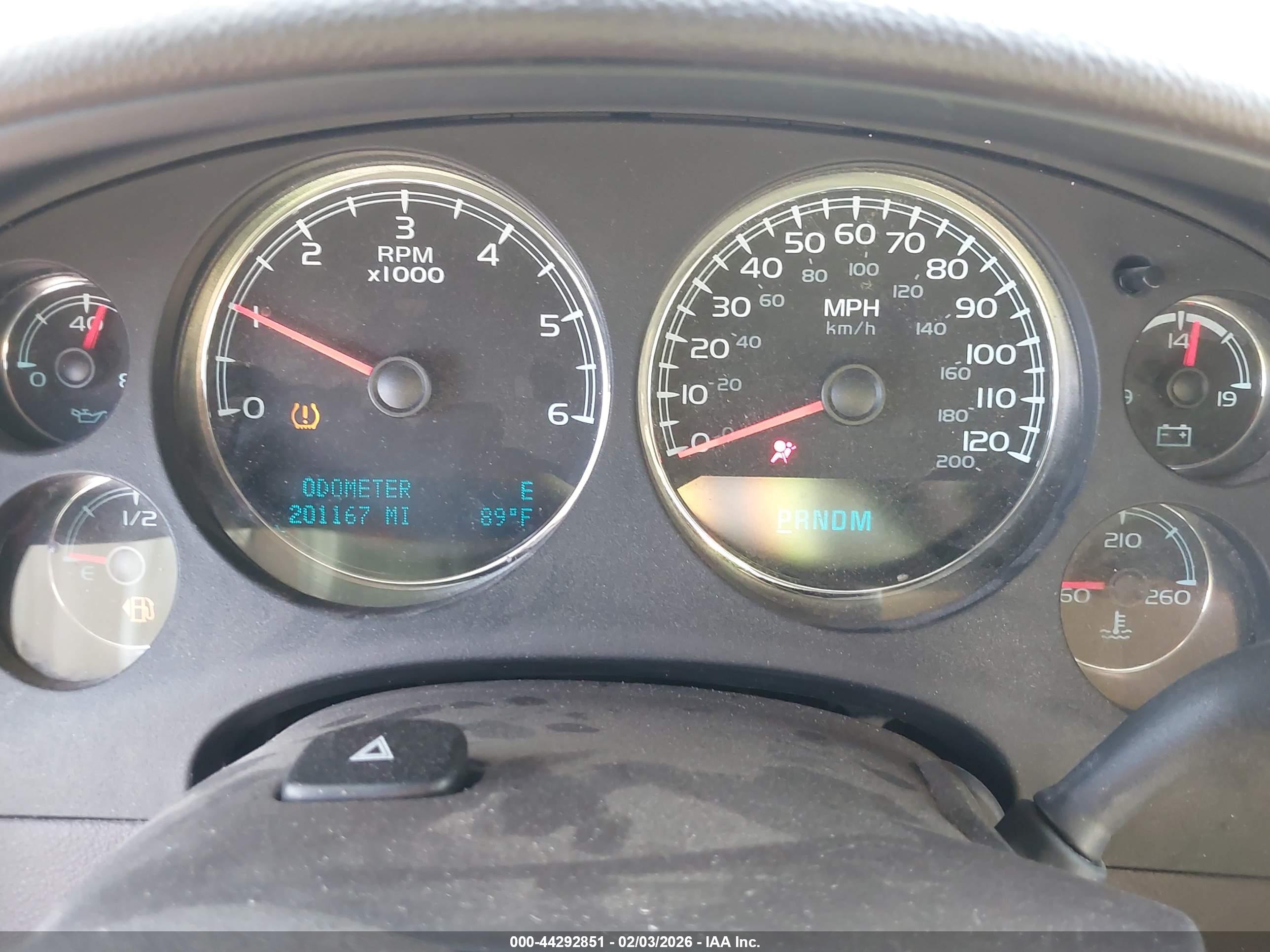 GMC YUKON image 7
