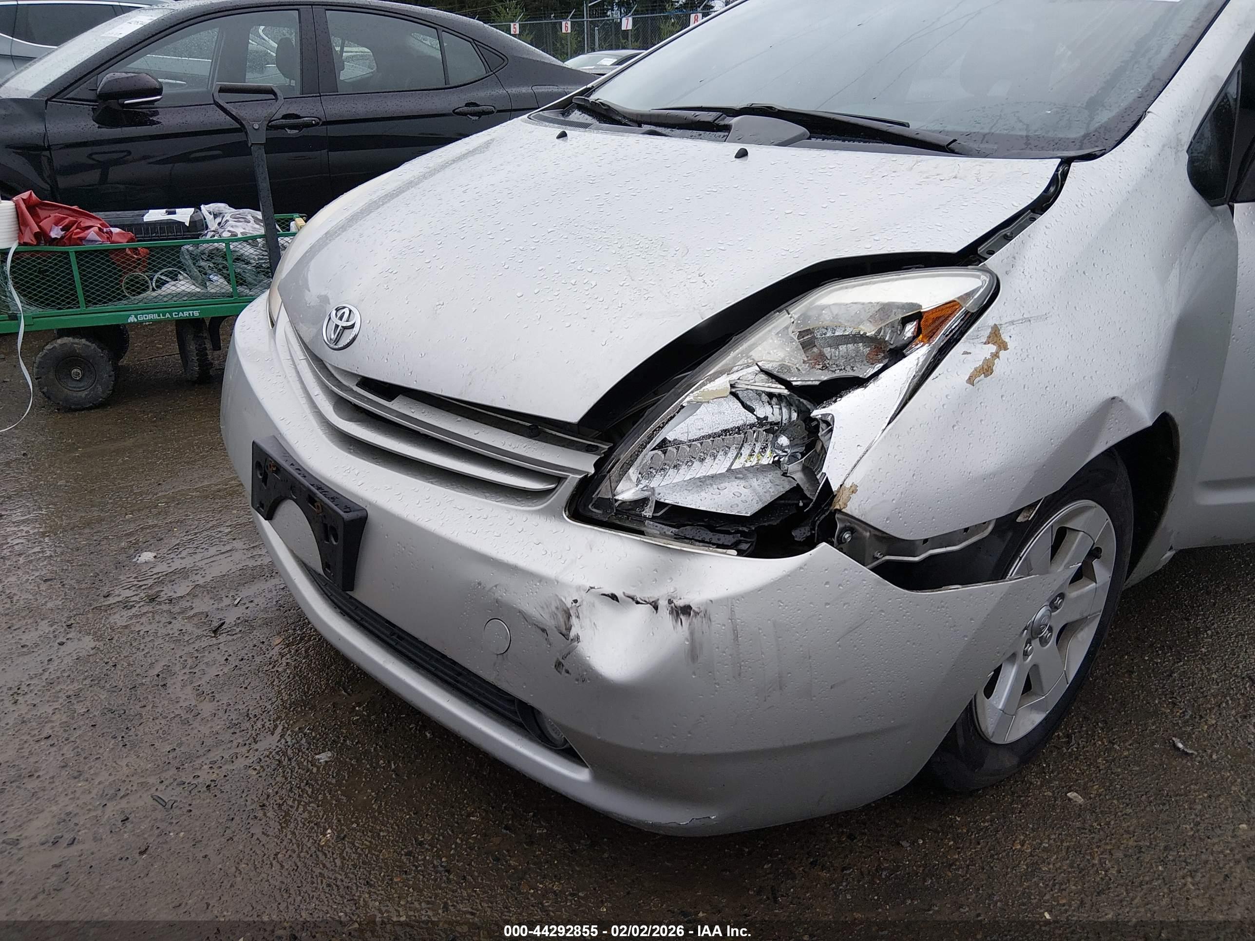 TOYOTA PRIUS image 6
