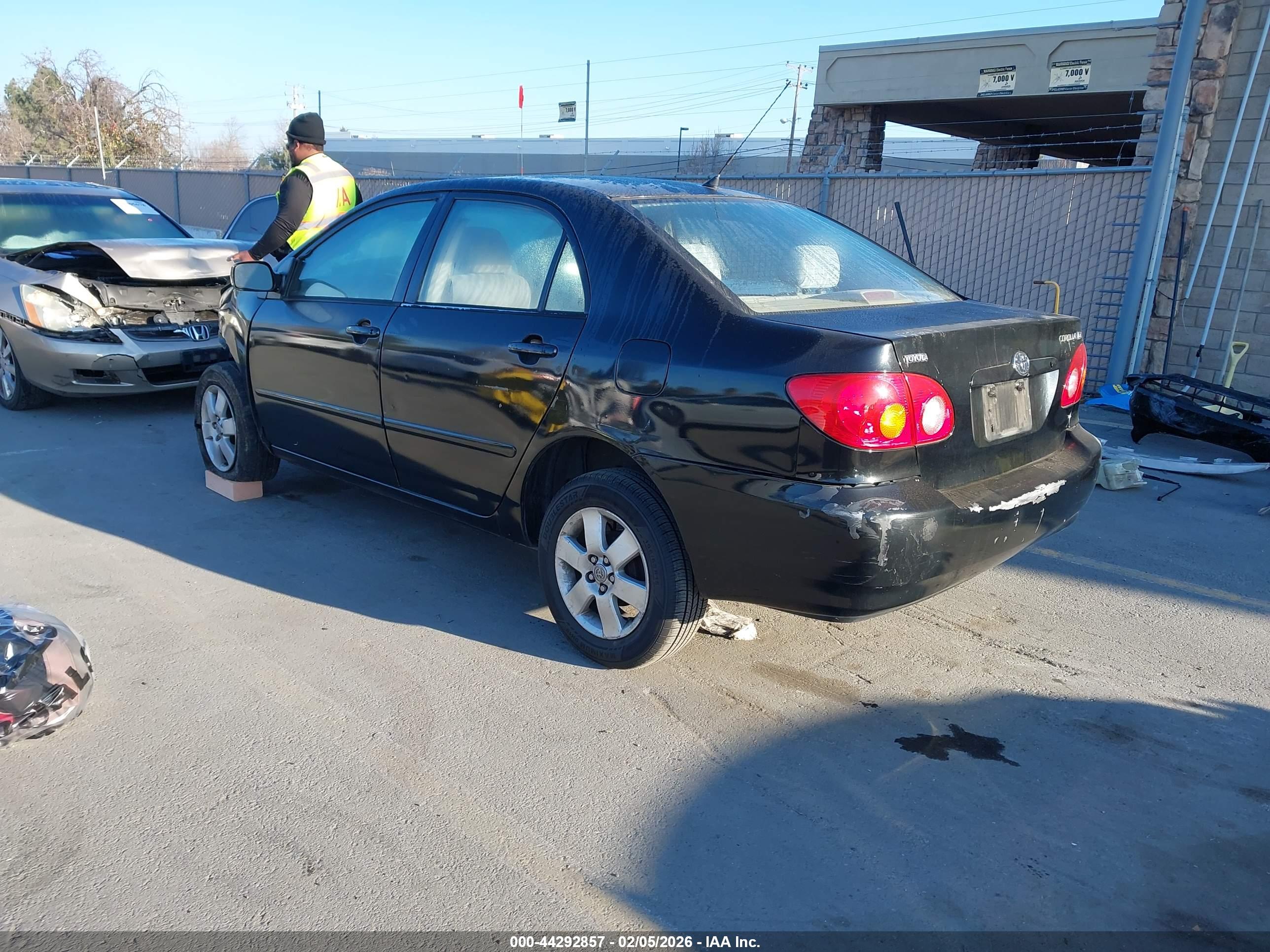 TOYOTA COROLLA image 3