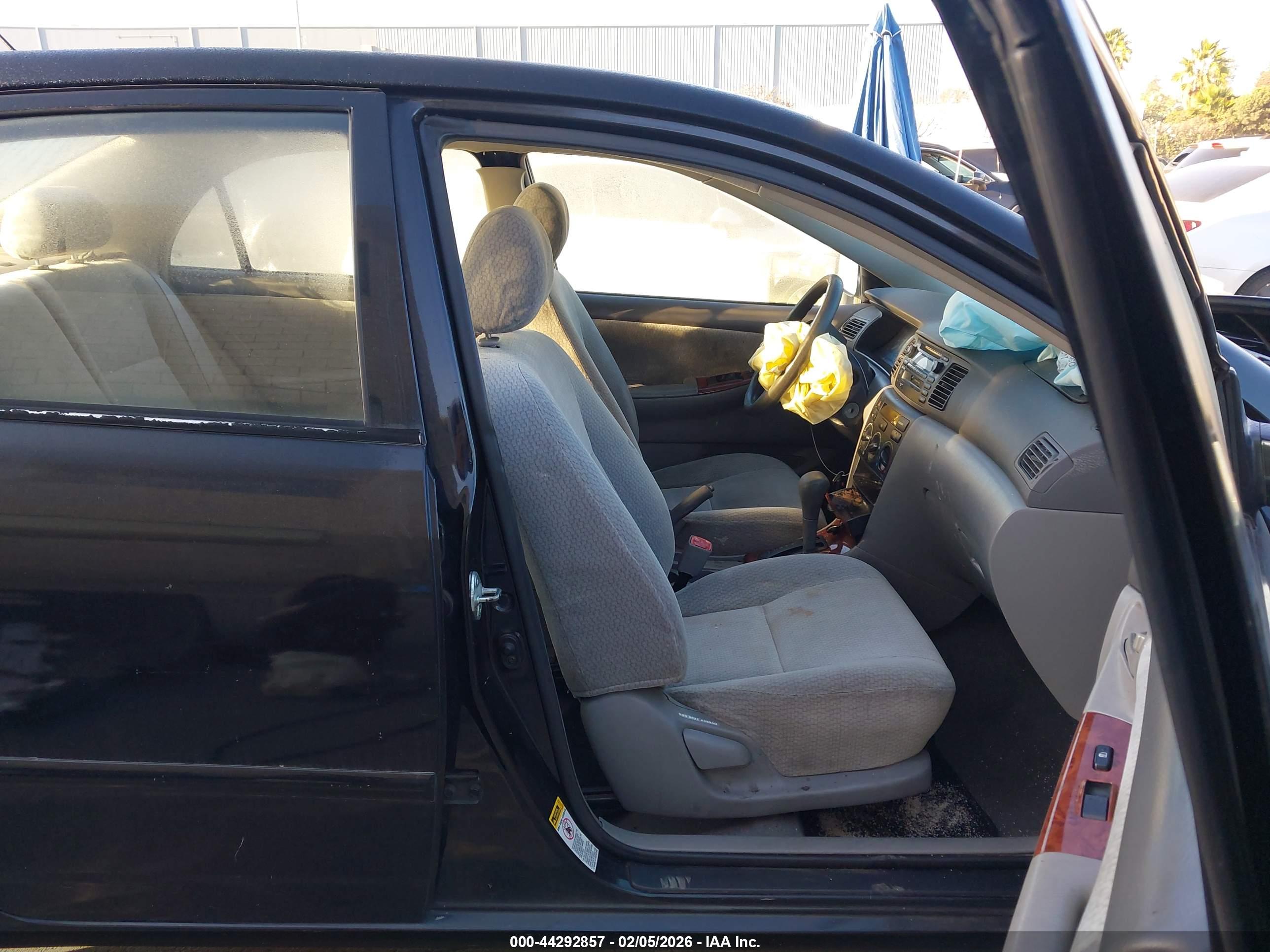TOYOTA COROLLA image 5