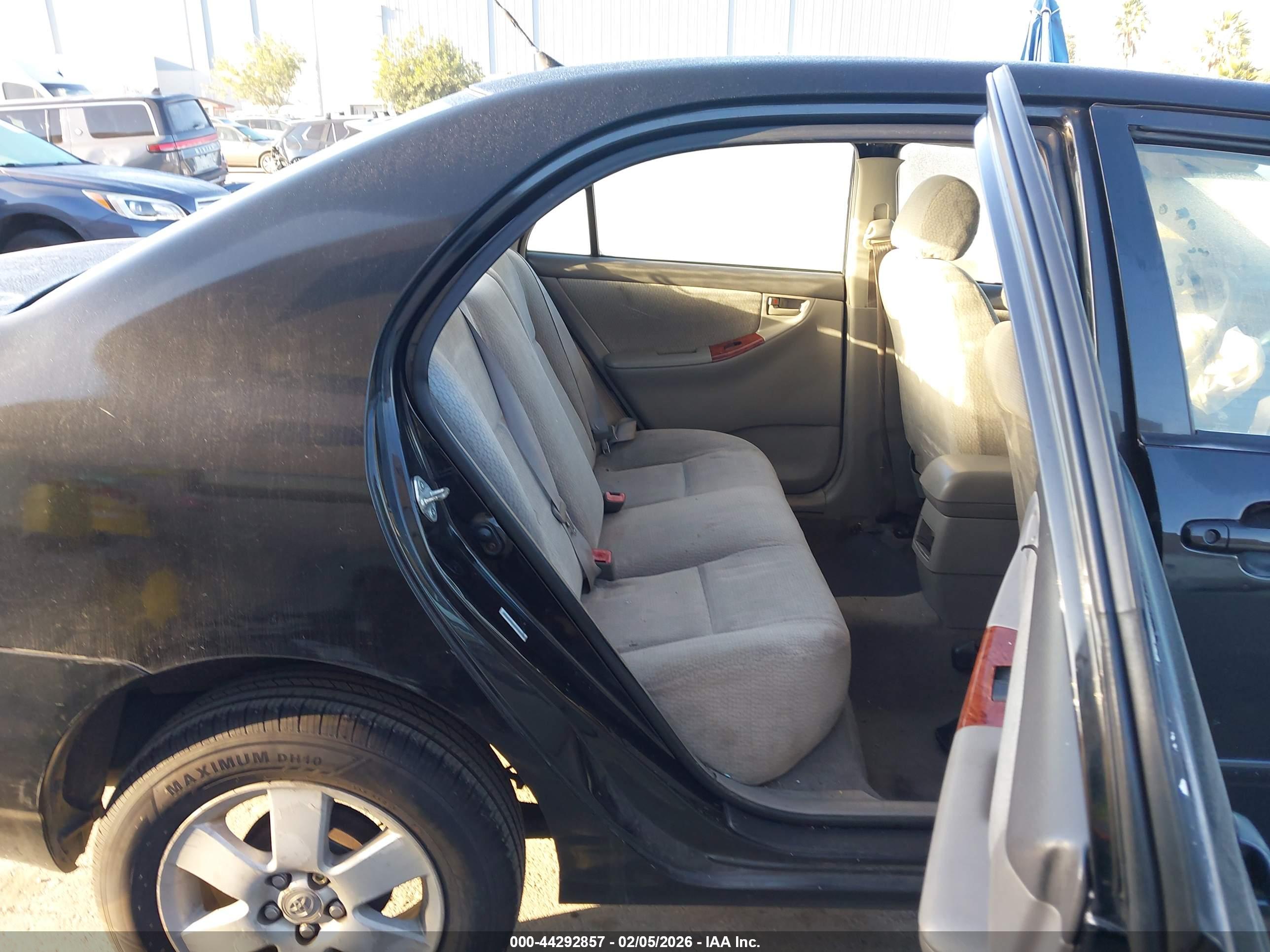 TOYOTA COROLLA image 8