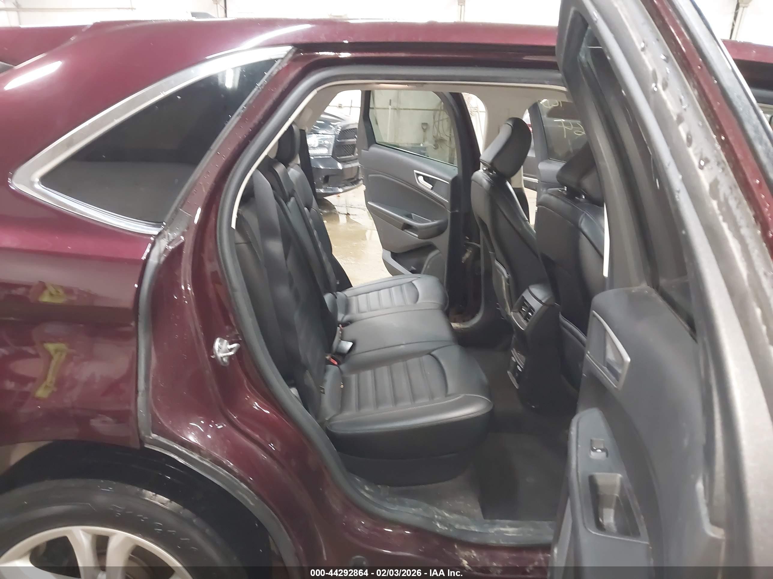 FORD EDGE image 8