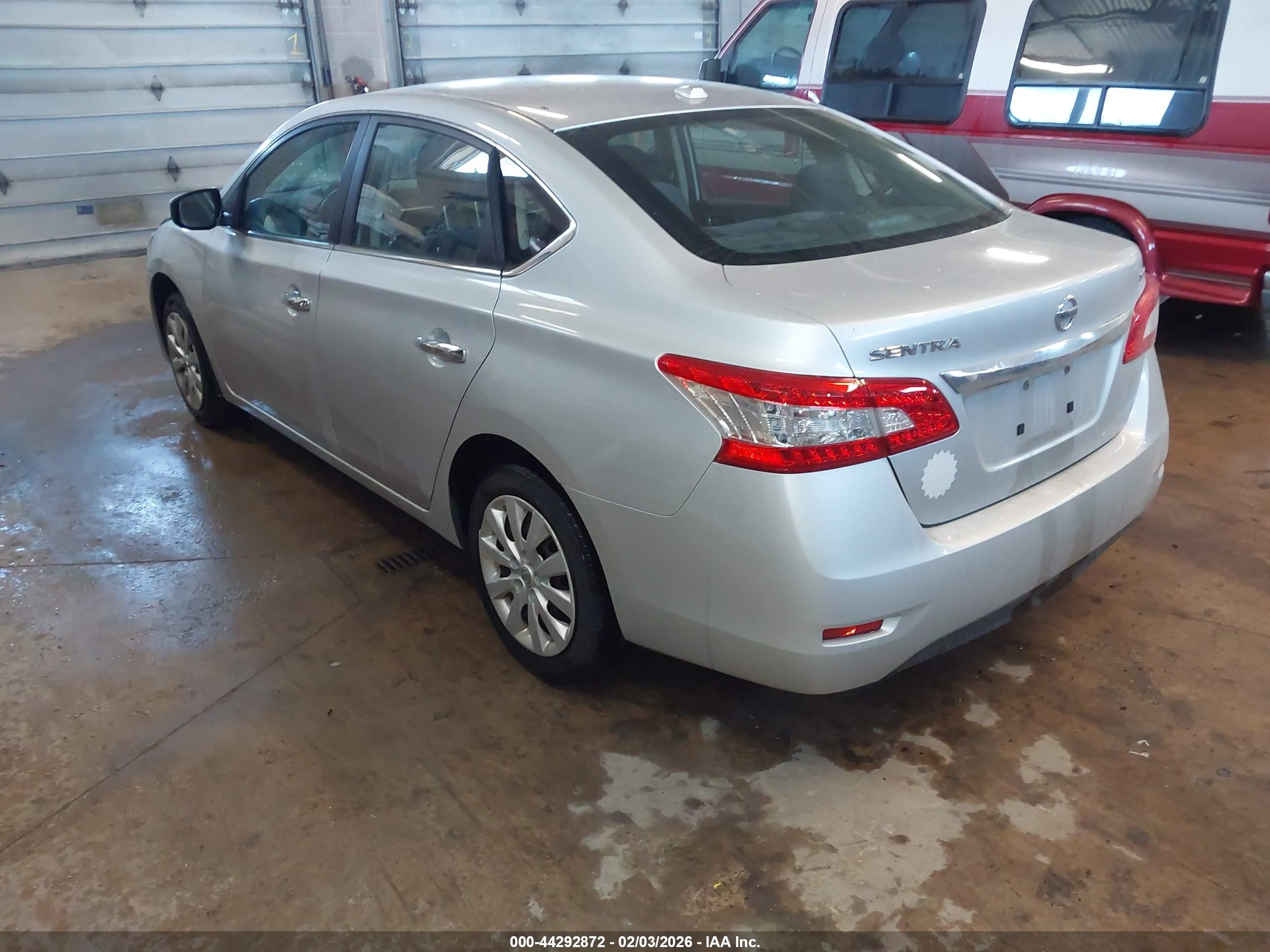 NISSAN SENTRA image 3