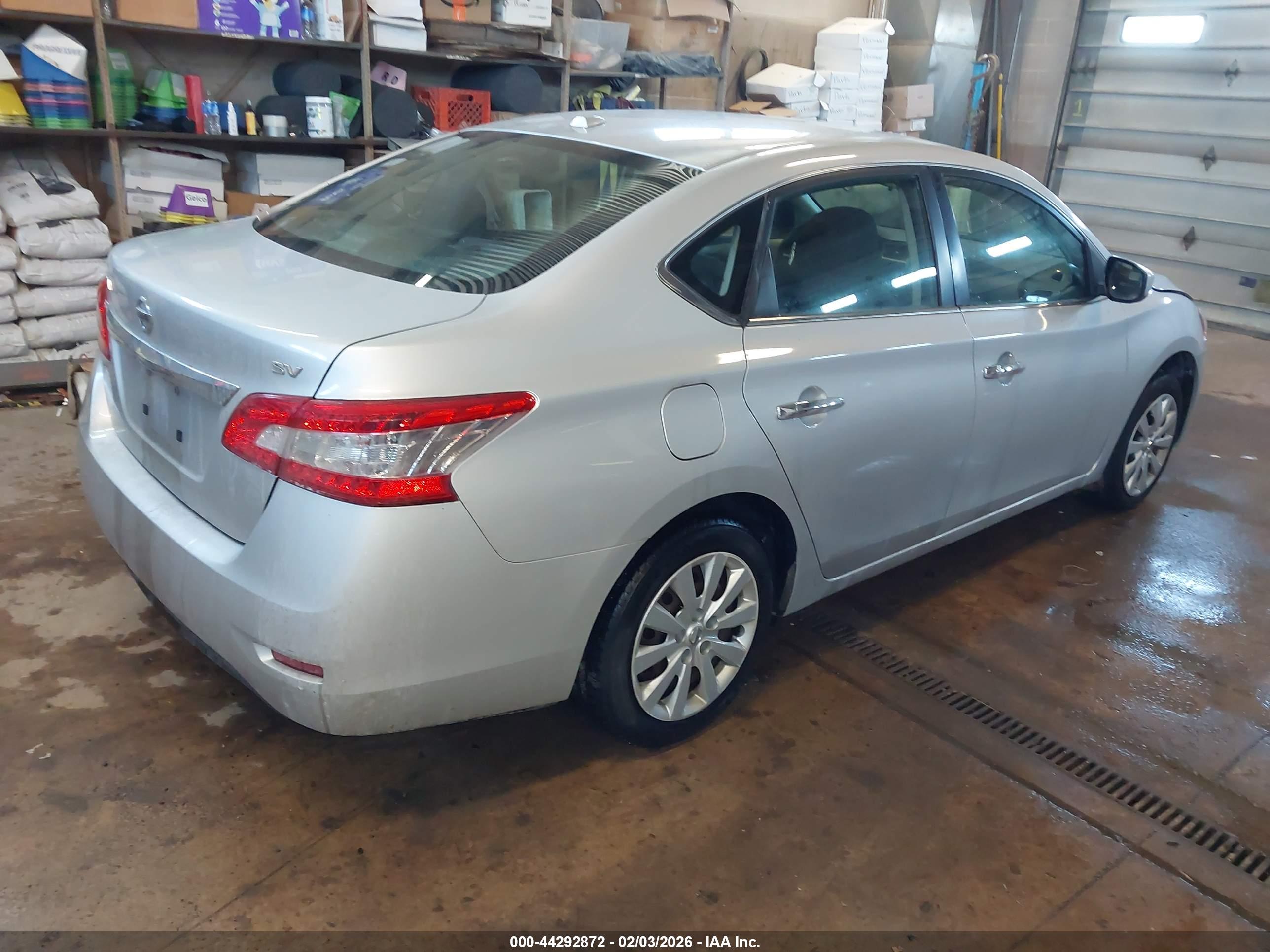 NISSAN SENTRA image 4