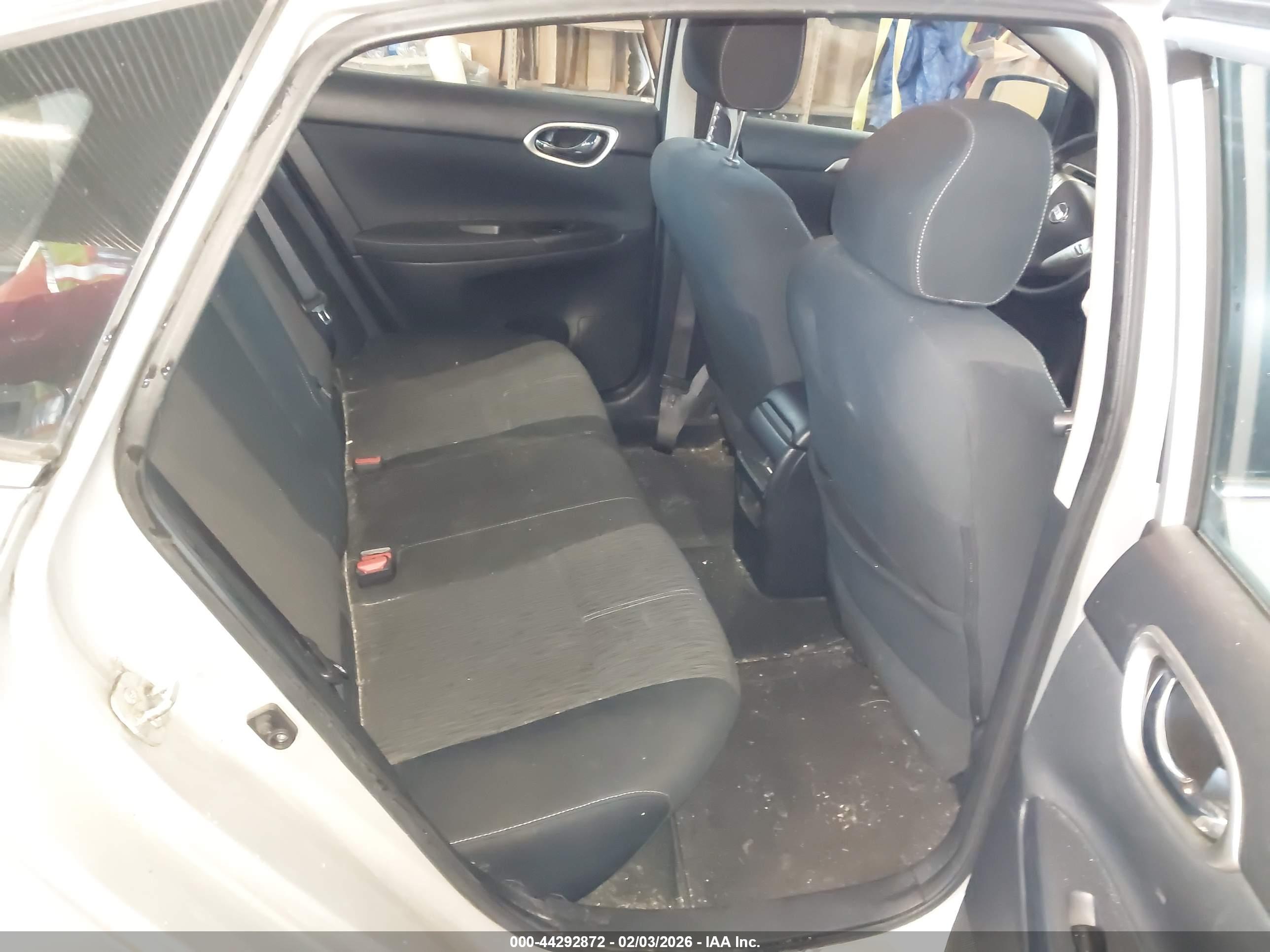 NISSAN SENTRA image 8