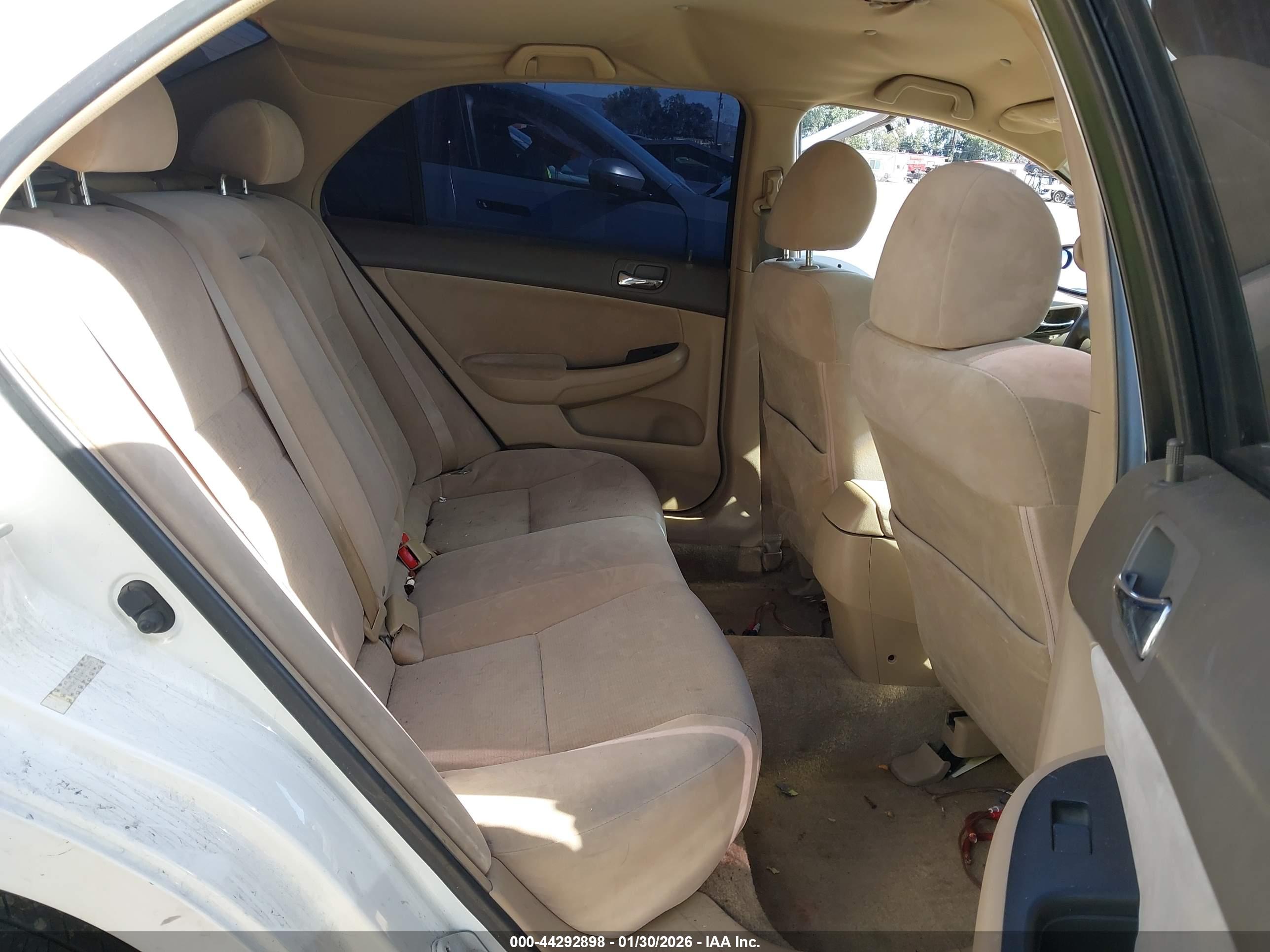 HONDA ACCORD image 8