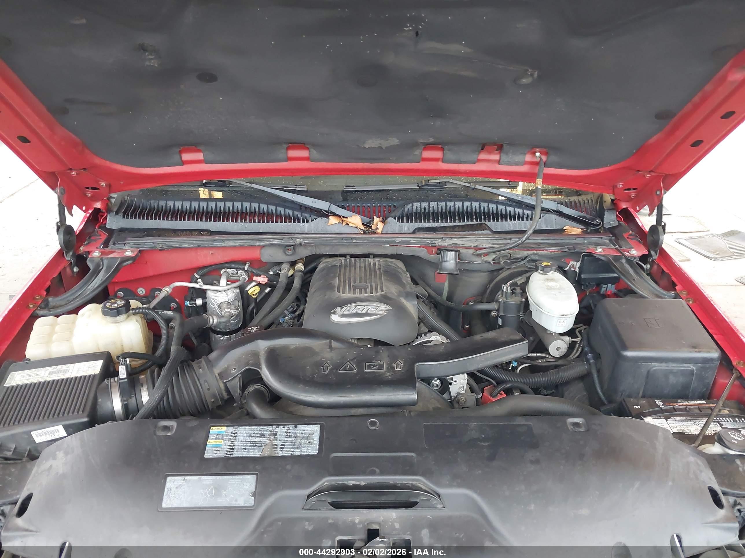 CHEVROLET TAHOE image 10